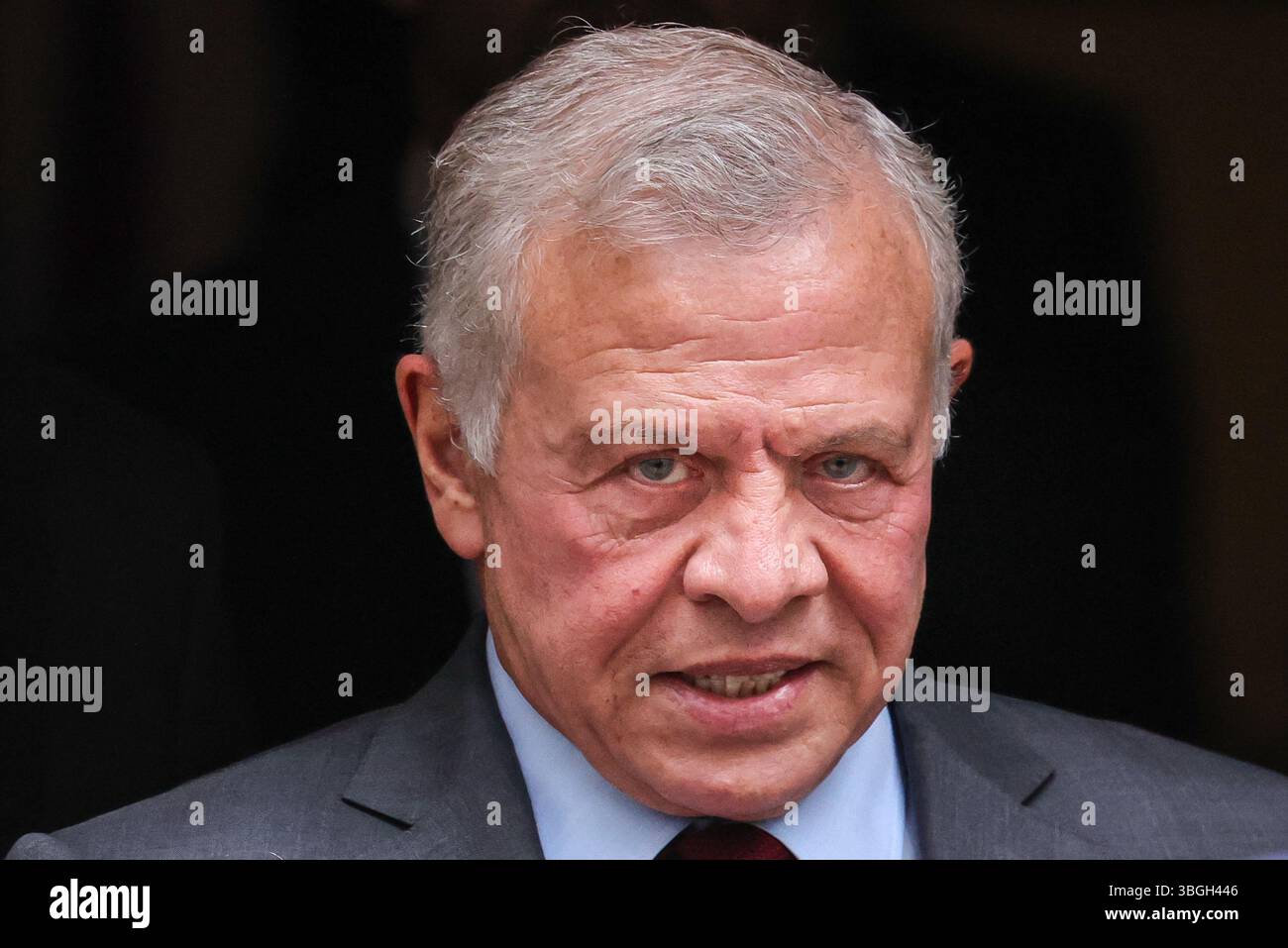 London, Großbritannien. Juni 2025. Sir Keir Starmer, Premierminister des Vereinigten Königreichs, begrüßt Abdullah II. Bin Al-Hussein, den König von Jordanien, heute Nachmittag in der Downing Street 10. Quelle: Imageplotter/Alamy Live News Stockfoto