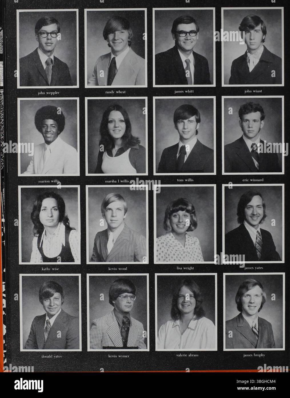 Das Jahrbuch der North High School beleuchtet die Geschichte der Institution, einschließlich des romanischen Neubaus des ursprünglichen Gebäudes, des Umzugs zur 100 East Arcadia Avenue im Jahr 1924 und der Schließung der Schule im Jahr 1979. Sie wurde 2012 als Columbus International High School wiedereröffnet. Stockfoto