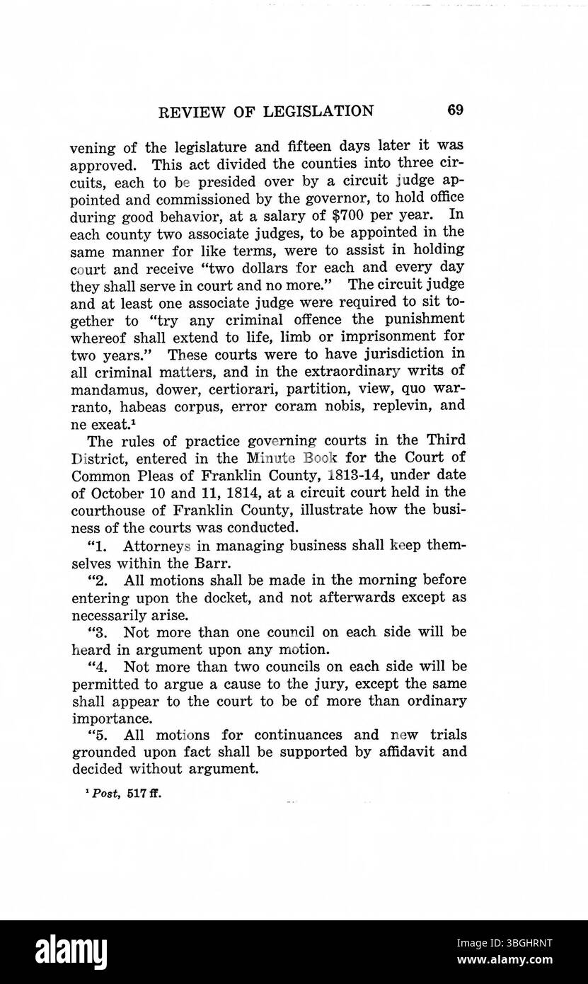 Auf Seite 83 werden Gerichtsverfahren, einschließlich Gerichtsaufgaben und Gerichtsverfahren im Indiana-Territorium zwischen 1809 und 1816, beschrieben. Stockfoto