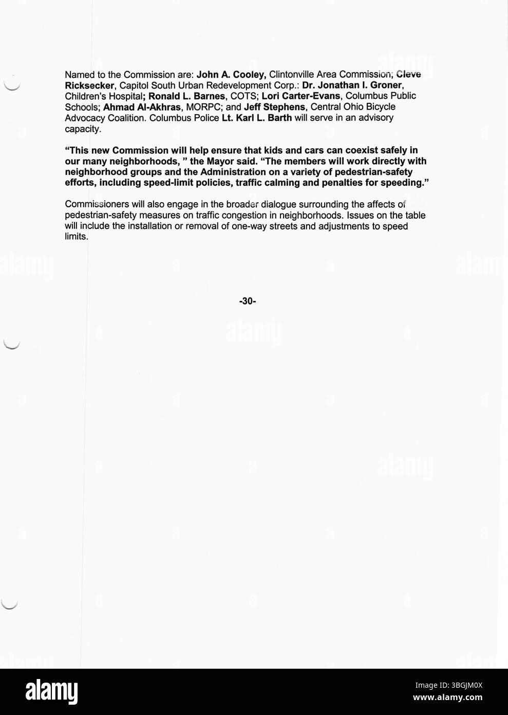 Seite 125 der Pressemitteilungen des Bürgermeisters Michael Coleman von 2003 enthält Updates aus dem Büro des Bürgermeisters, in denen er die politischen, sozialen und wirtschaftlichen Fragen hervorhebt, die während seiner vier Amtszeiten als Bürgermeister von Columbus behandelt wurden. Coleman war von 2000 bis 2016 der erste afroamerikanische Bürgermeister in der Geschichte der Stadt. Stockfoto