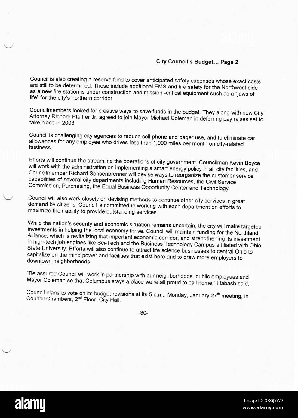 2003 veröffentlichte das Büro von Bürgermeister Michael Coleman verschiedene Pressemitteilungen, die die Initiativen und politischen Aktionen seines Amtes widerspiegelten. Coleman war der 52. Bürgermeister von Columbus, Ohio, und bekleidete von 2000 bis 2016 vier Amtszeiten. Er war ein demokratischer Führer und der erste Afroamerikaner, der dieses Amt in der Geschichte der Stadt innehatte. Stockfoto