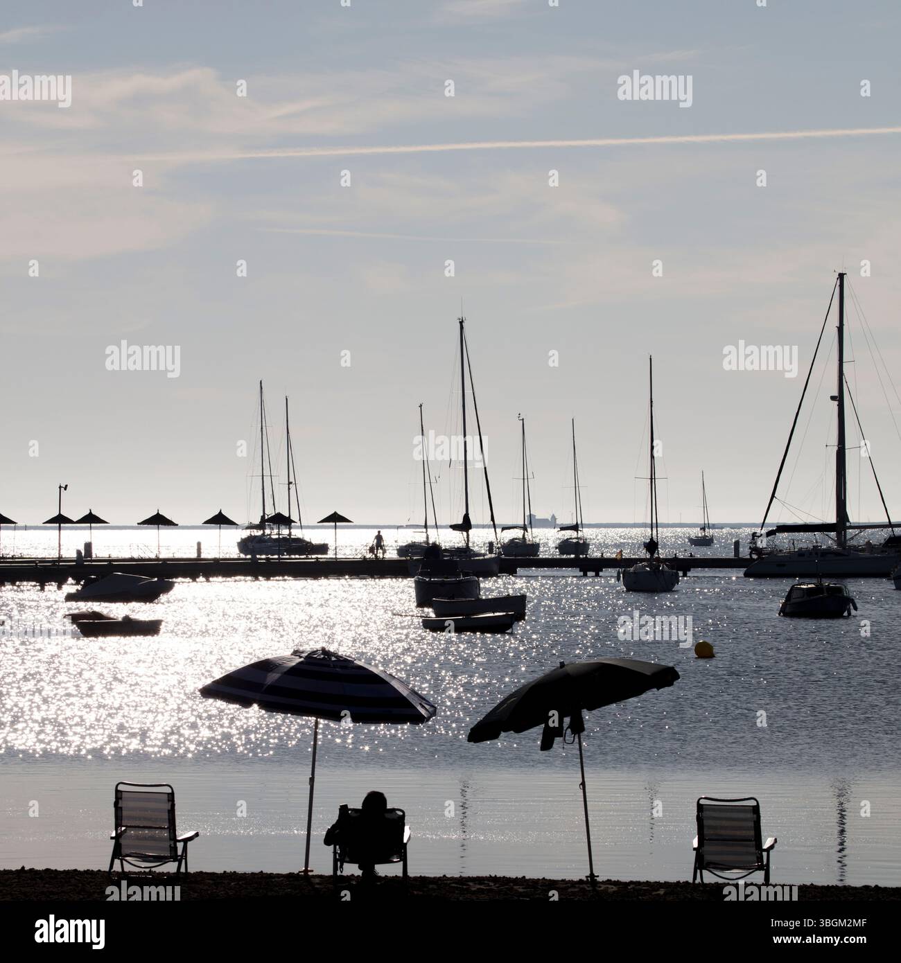 Boote, Hintergrundbeleuchtung, Silhouette, Idylle, Santiago de la Ribera, Mar Menor, autonome Region Murcia, Spanien, Stockfoto