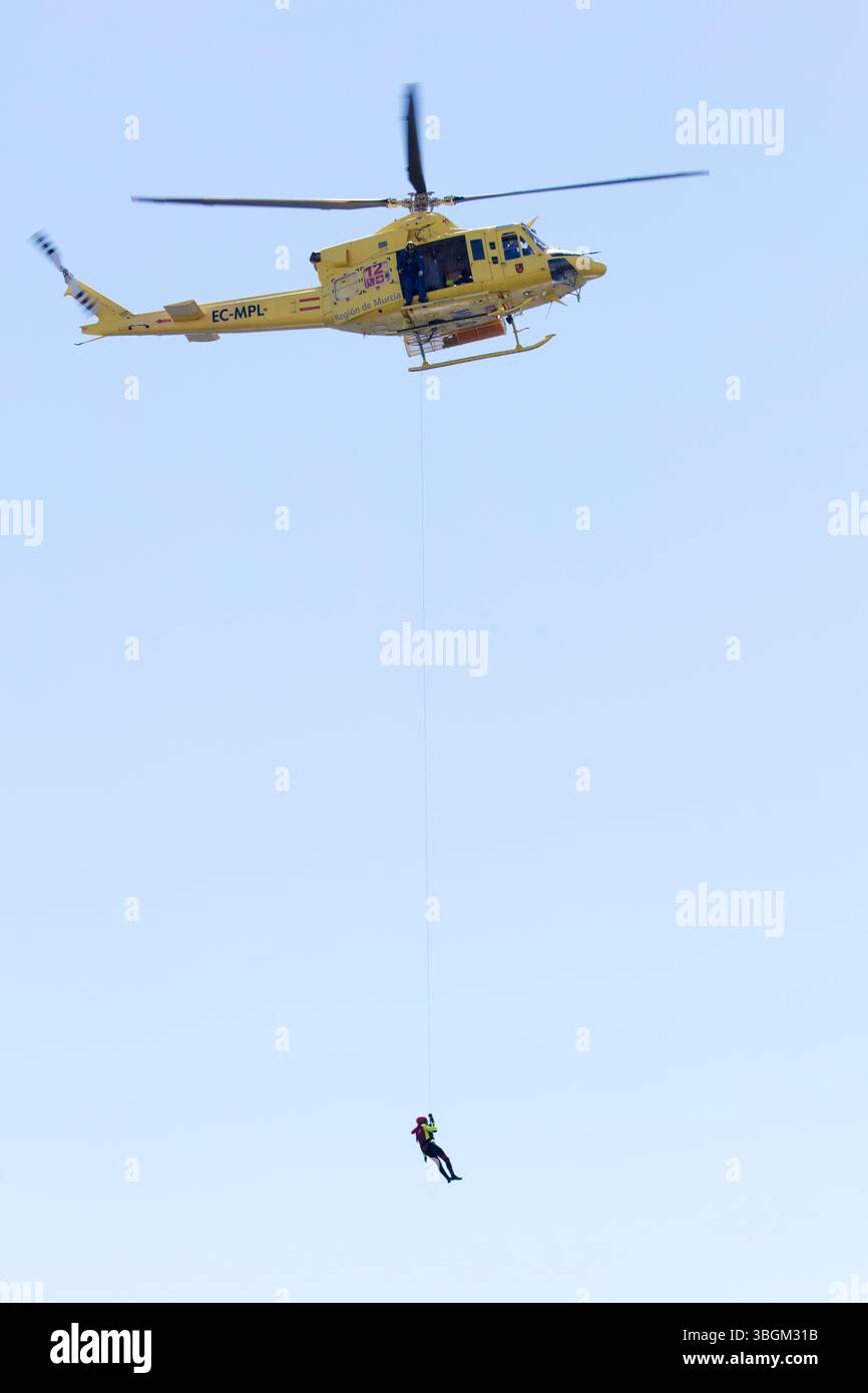 Festival Aereo San Javier, Flugschau, Rettung, Hubschrauber, Übung, Santiago de la Ribera, Mar Menor, autonome Region Murcia, Spanien, Stockfoto