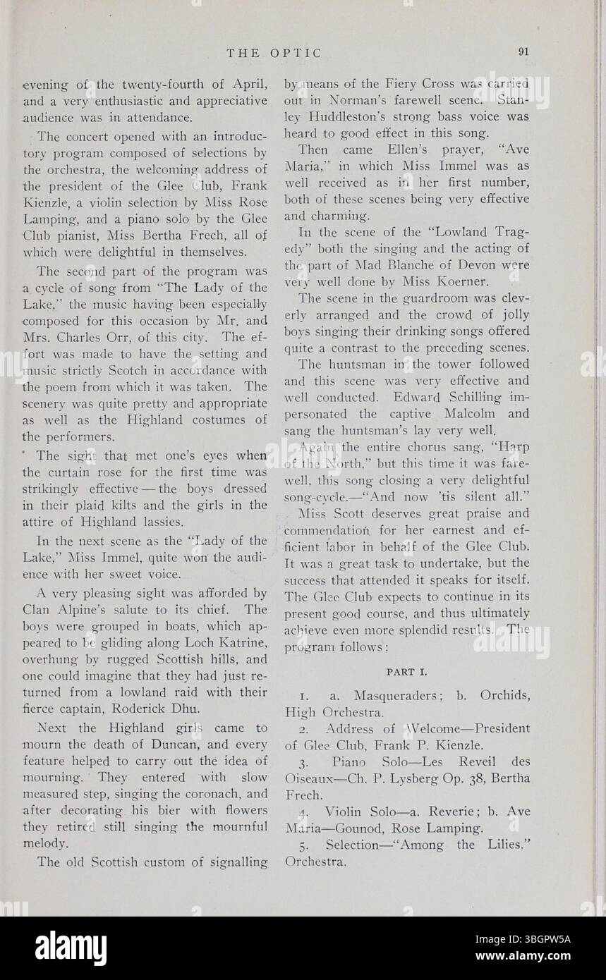 Das South High School Jahrbuch The Optic (Band 1, Nummer 1) von 1907 bis 1912 erfasst die Geschichte der South High School in Columbus, Ohio. Das Jahrbuch beleuchtet die Geschichte der Schule, darunter mehrere Gebäudeverlagerungen von 1895 bis 1924 und die endgültige Schließung des Barrett-Gebäudes 2006, nachdem es nach dem ersten Direktor C.S. Barrett umbenannt wurde. Stockfoto