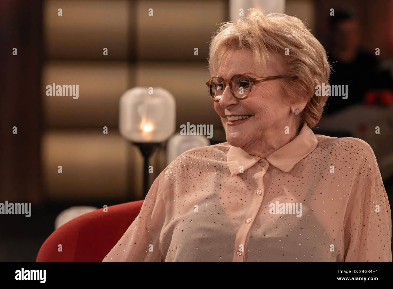 Kölnertreff aus Köln am 06. Juni 2025. Im Bild Peggy March, 60 Jahre lang als Schlagersängerin im Showbusiness. Köln Nordrhein-Westfalen Deutschland *** KölnerTreff aus Köln am 06. Juni 2025 im Bild Peggy March, 60 Jahre als Popsängerin im Showbusiness Köln Nordrhein-Westfalen Deutschland Stockfoto