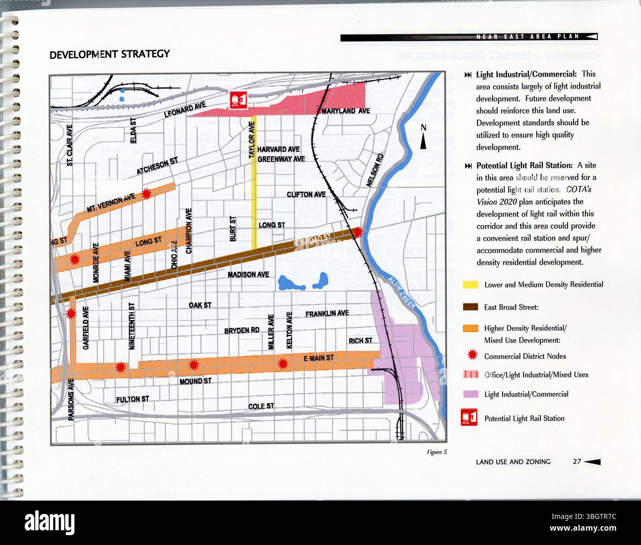 Der Near East Area Plan für Columbus von 2005 konzentriert sich auf die Sanierung und Wiederbelebung der Near East Side, einschließlich des historischen Stadtviertels Bronzeville. Der Plan orientiert sich an der I-670, I-70, Alum Creek und I-71 und betont die Bedeutung der Erhaltung des kulturellen Erbes bei gleichzeitiger Förderung des Wirtschaftswachstums durch die Wiederbelebung von Geschäftsvierteln. Stockfoto Der Near East Area Plan für Columbus von 2005 konzentriert sich auf die Sanierung und Wiederbelebung der Near East Side, einschließlich des historischen Stadtviertels Bronzeville. Der Plan orientiert sich an der I-670, I-70, Alum Creek und I-71 und betont die Bedeutung der Erhaltung des kulturellen Erbes bei gleichzeitiger Förderung des Wirtschaftswachstums durch die Wiederbelebung von Geschäftsvierteln. Stockfoto
