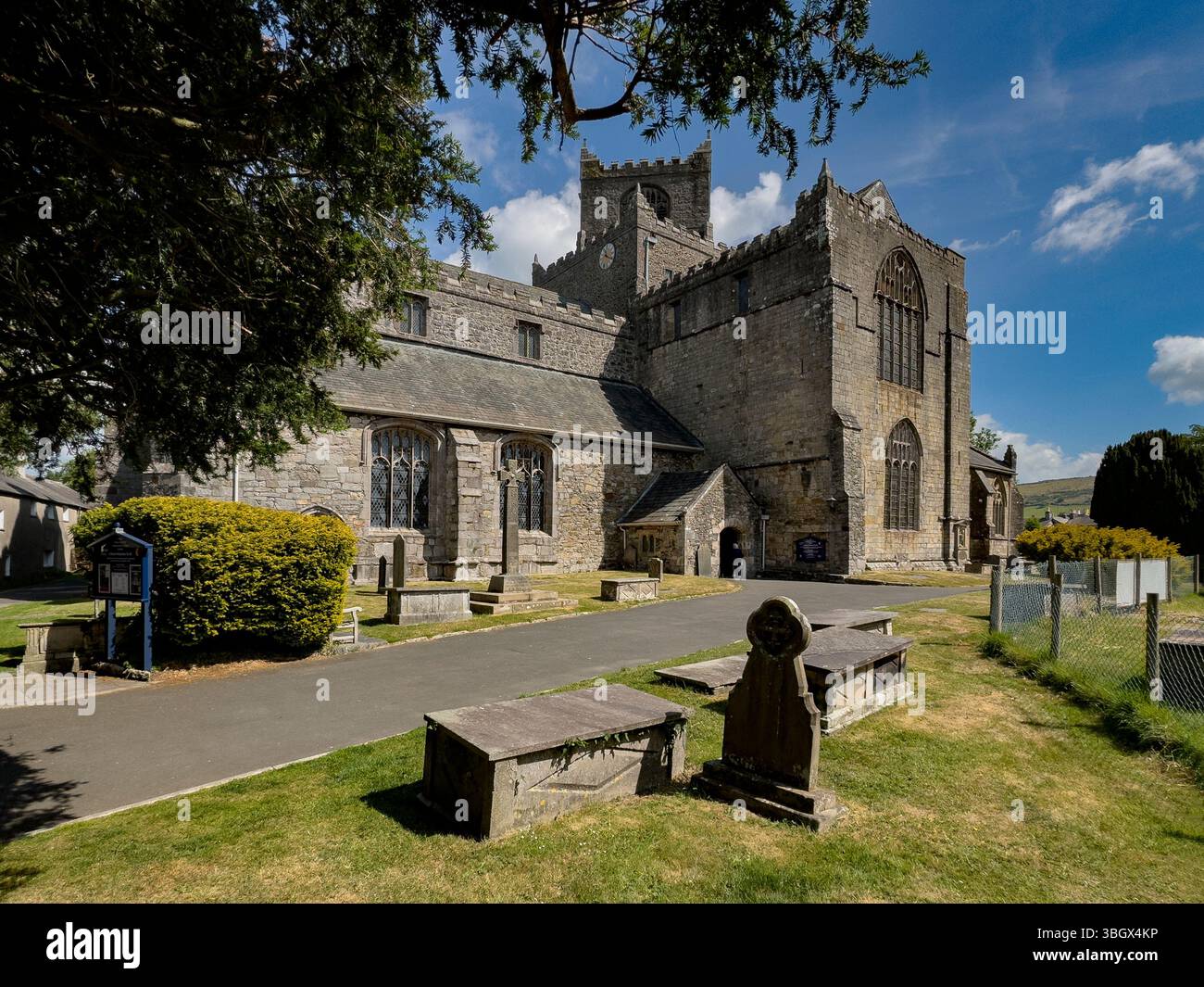 Priory Cartmel im historischen Dorf Cartmel in Cumbria im Nordwesten Englands Stockfoto