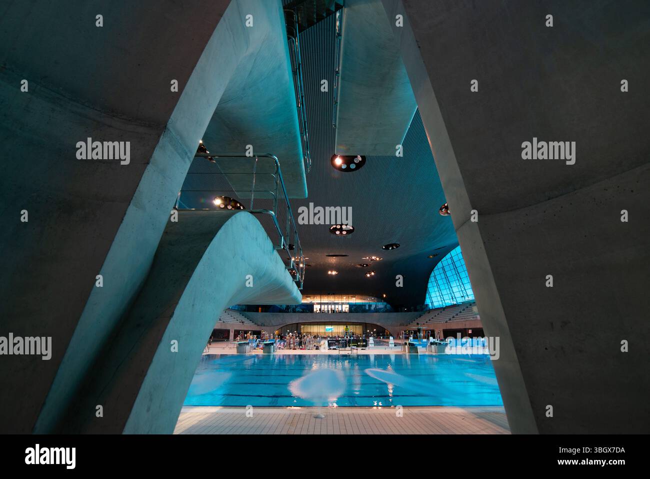 Im London Aquatics Centre Tauchbecken Stockfoto