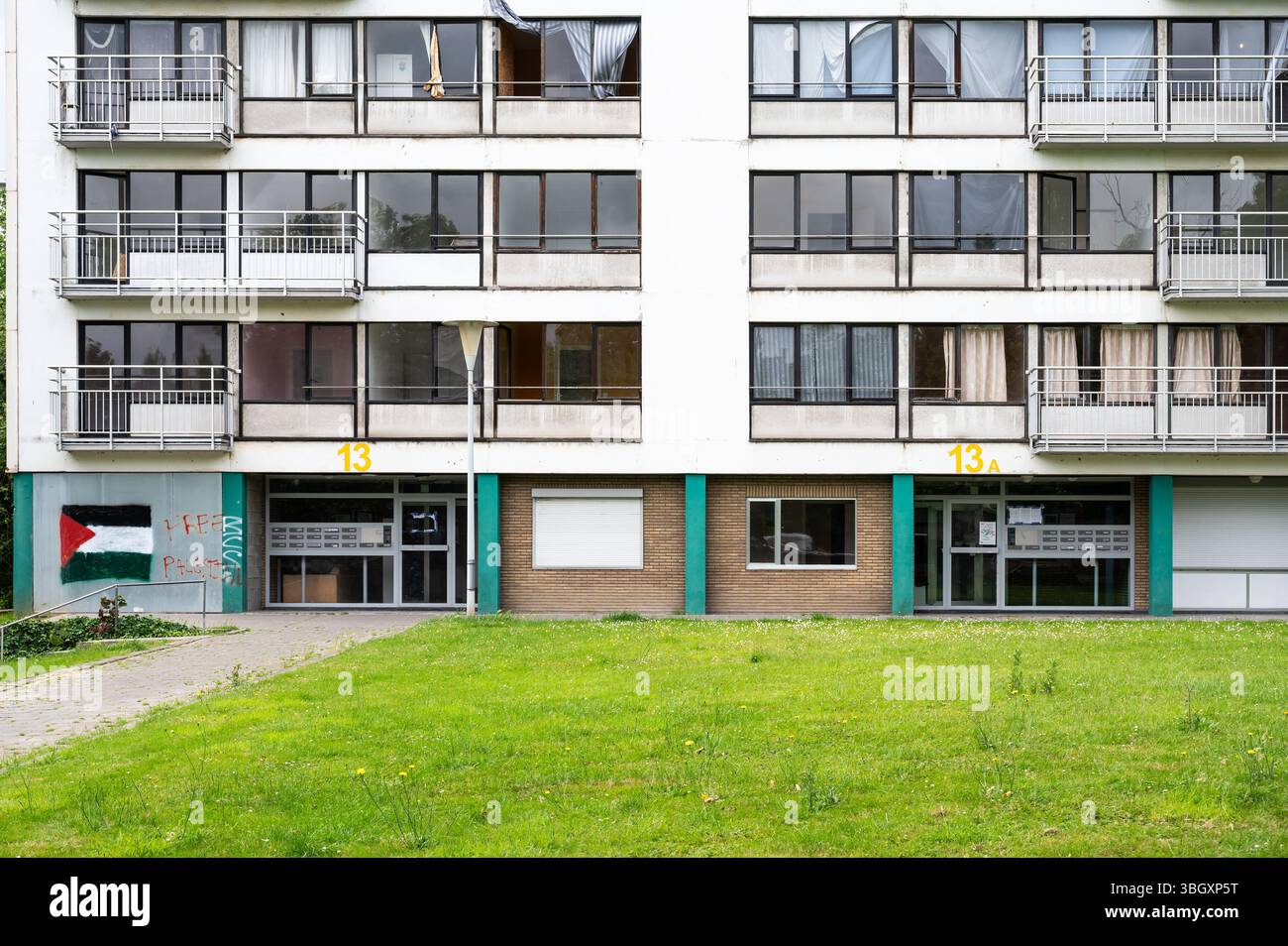 Sozialwohnungen in der Peterbos Borrow in Anderlecht, Brüssel, Belgien, 5. Juni 2025 Stockfoto