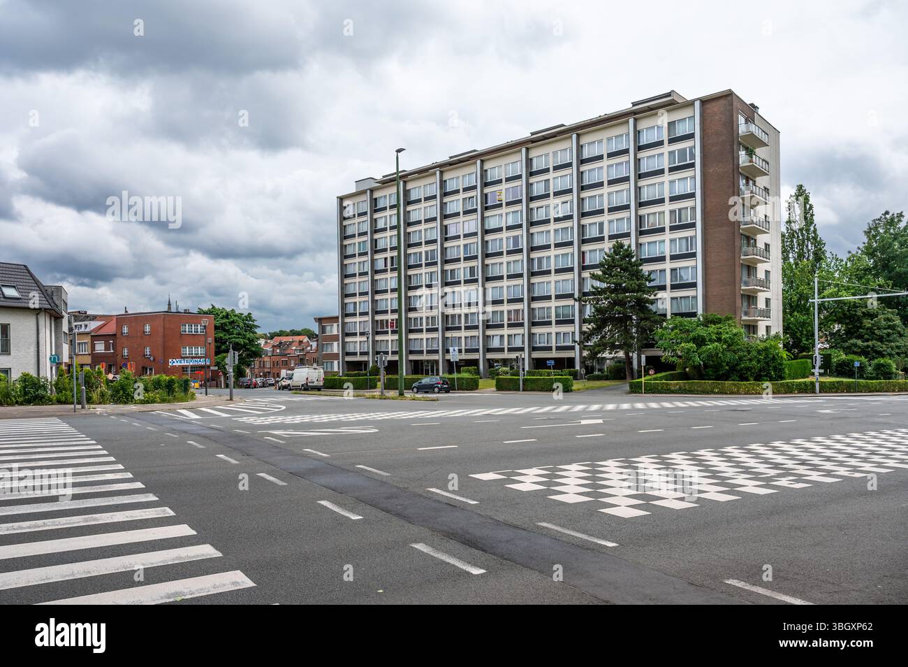 Sozialwohnungen in der Peterbos Borrow in Anderlecht, Brüssel, Belgien, 5. Juni 2025 Stockfoto
