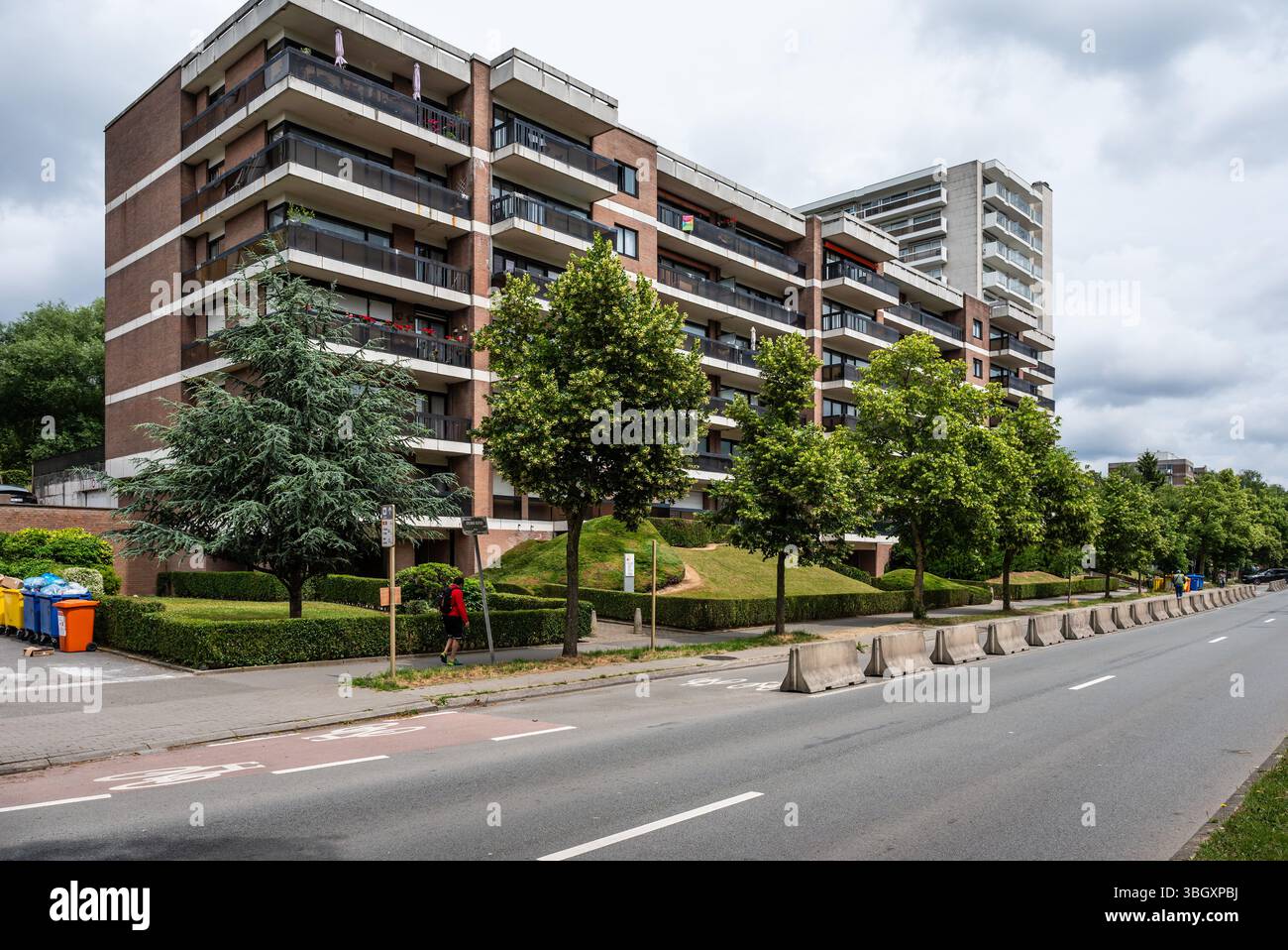 Sozialwohnungen in der Peterbos Borrow in Anderlecht, Brüssel, Belgien, 5. Juni 2025 Stockfoto