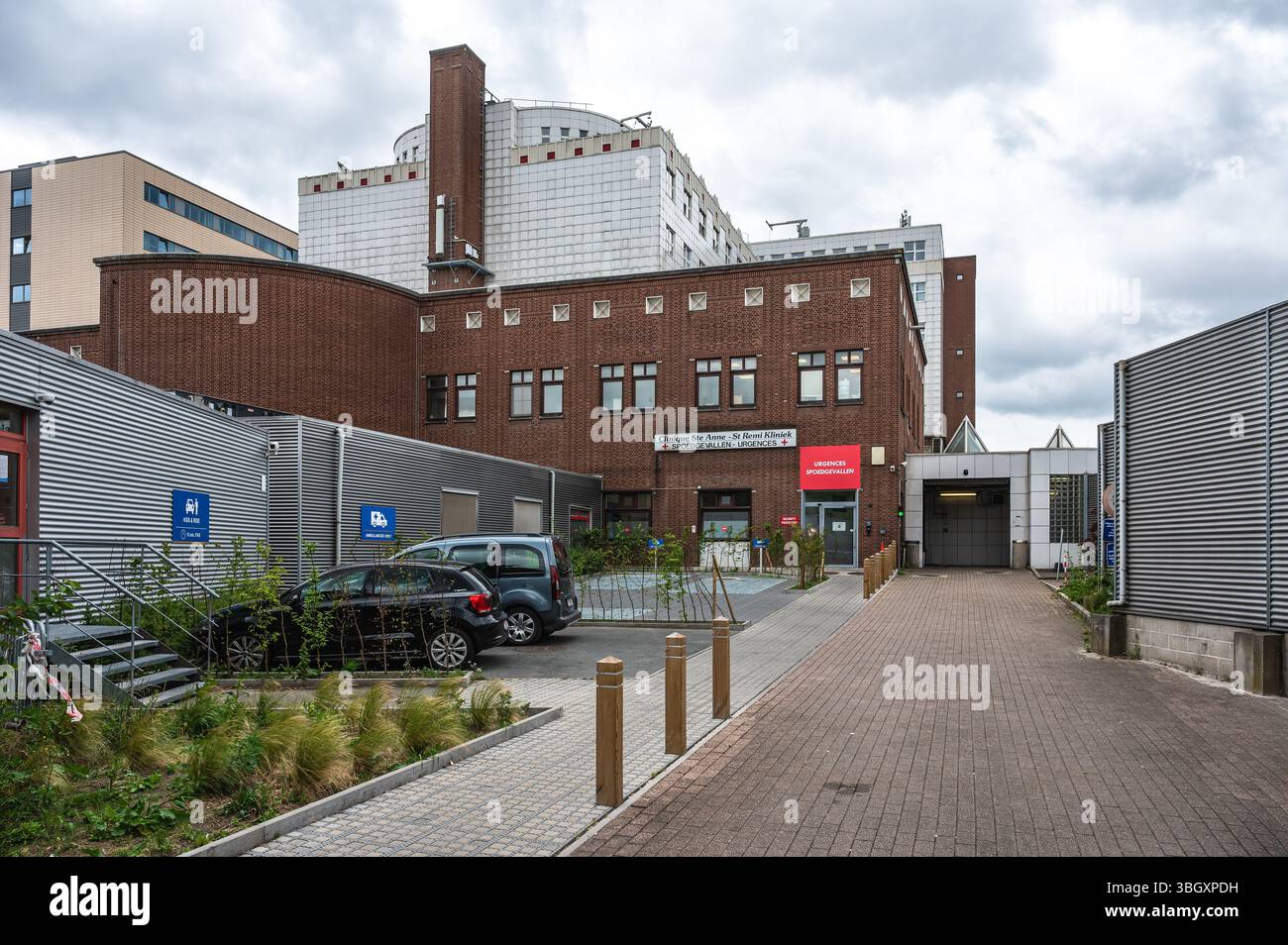 Krankenhaus Saint Anna Saint Remi in Anderlecht, Brüssel, Belgien. 5. Juni 2025 Stockfoto