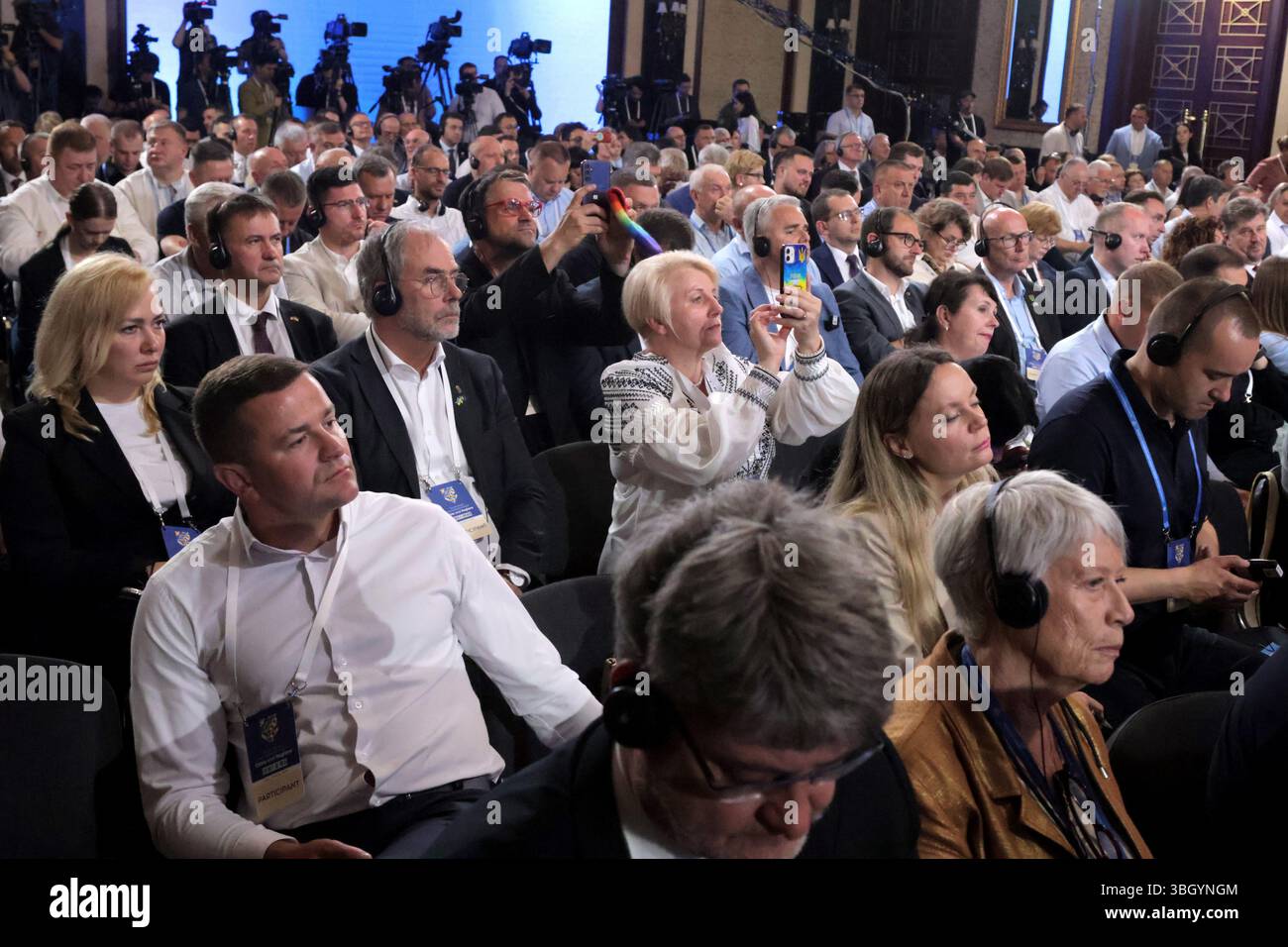Der 3. Internationale Gipfel der Städte und Regionen „vereint für Frieden und Sicherheit“ findet am 6. Juni 2025 in Kiew, Ukraine, statt. (Foto: Eugen Kotenko/Ukrinform) Stockfoto