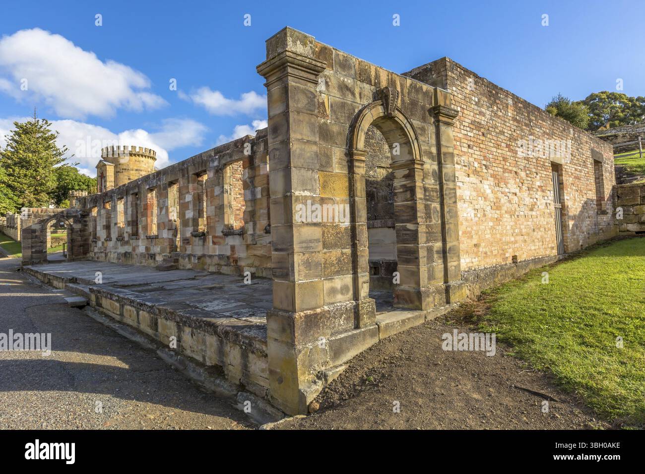 Port Arthur Historic Site, Tasman Peninsula, Tasmanien, Australien - 15. Januar 2015: Nahaufnahme des Guard Tower in Port Arthur Historic Site, UNESCO h Stockfoto