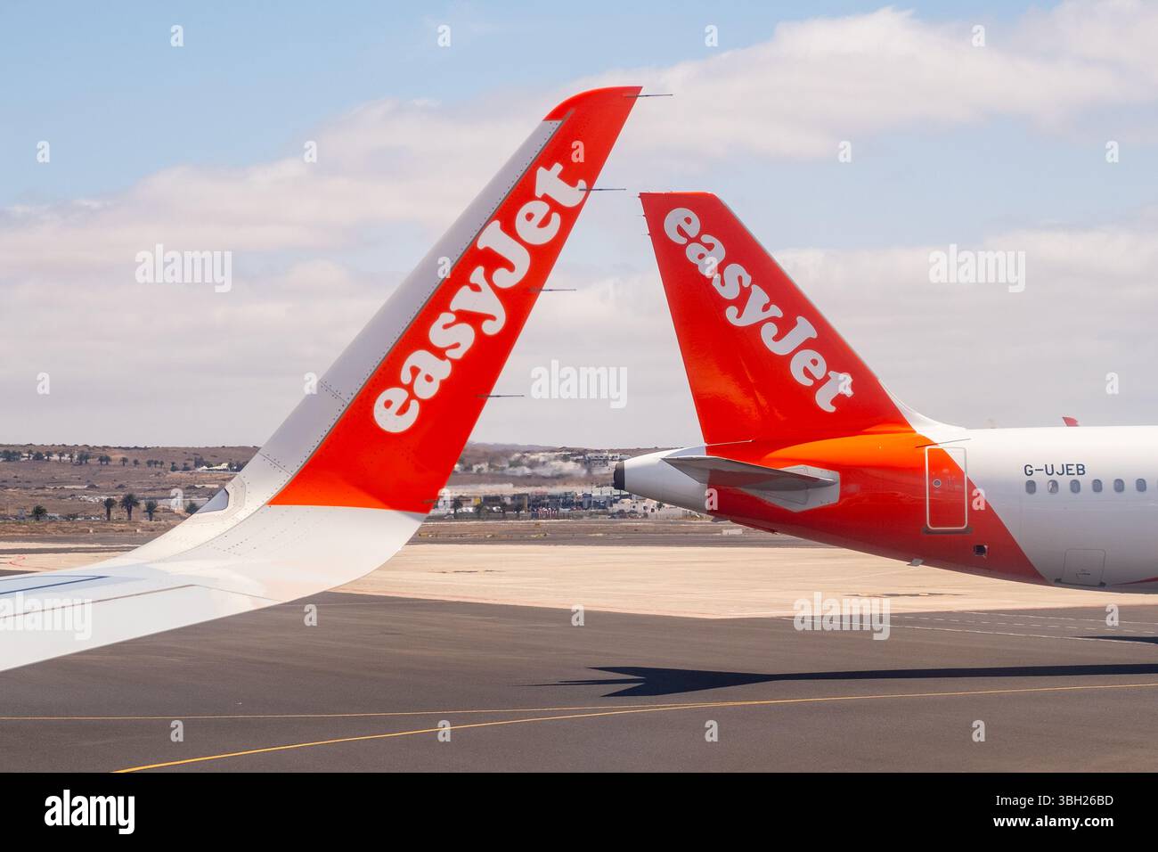 LANZAROTE, SPANIEN - 6. JUNI 2025: EasyJet-Flugzeuge am Flughafen Lanzarote. Britische Billigfluggesellschaft. Stockfoto