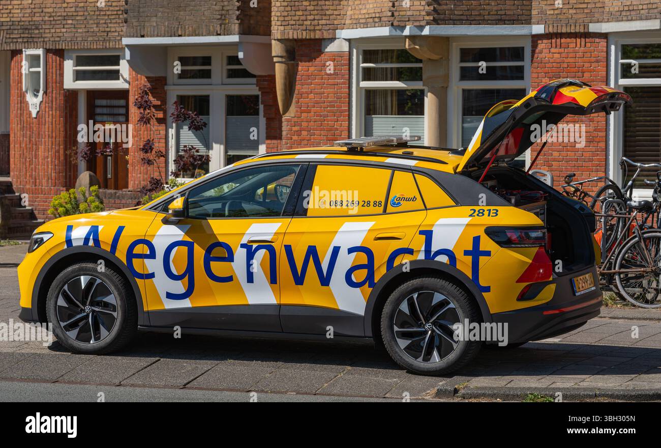 Amsterdam, Niederlande, 15.05.2025, ANWB Wegenwacht Auto parkt bei Roadside, Dutch Automobile Pannenhilfe Service Stockfoto