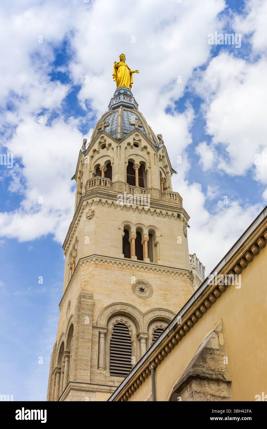 Turm der historischen Chapelle Saint Thomas - Sainte Marie in Lyon, Frankreich Stockfoto