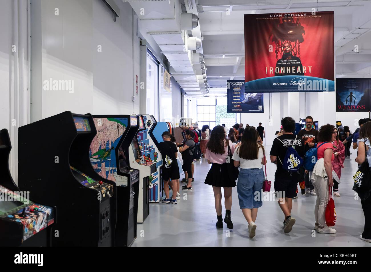 Mailand, die beste Comics- und Spiele-Veranstaltung für Popkultur im Superstudio Più. Auf dem Foto: Ein Blick auf die Messe Stockfoto