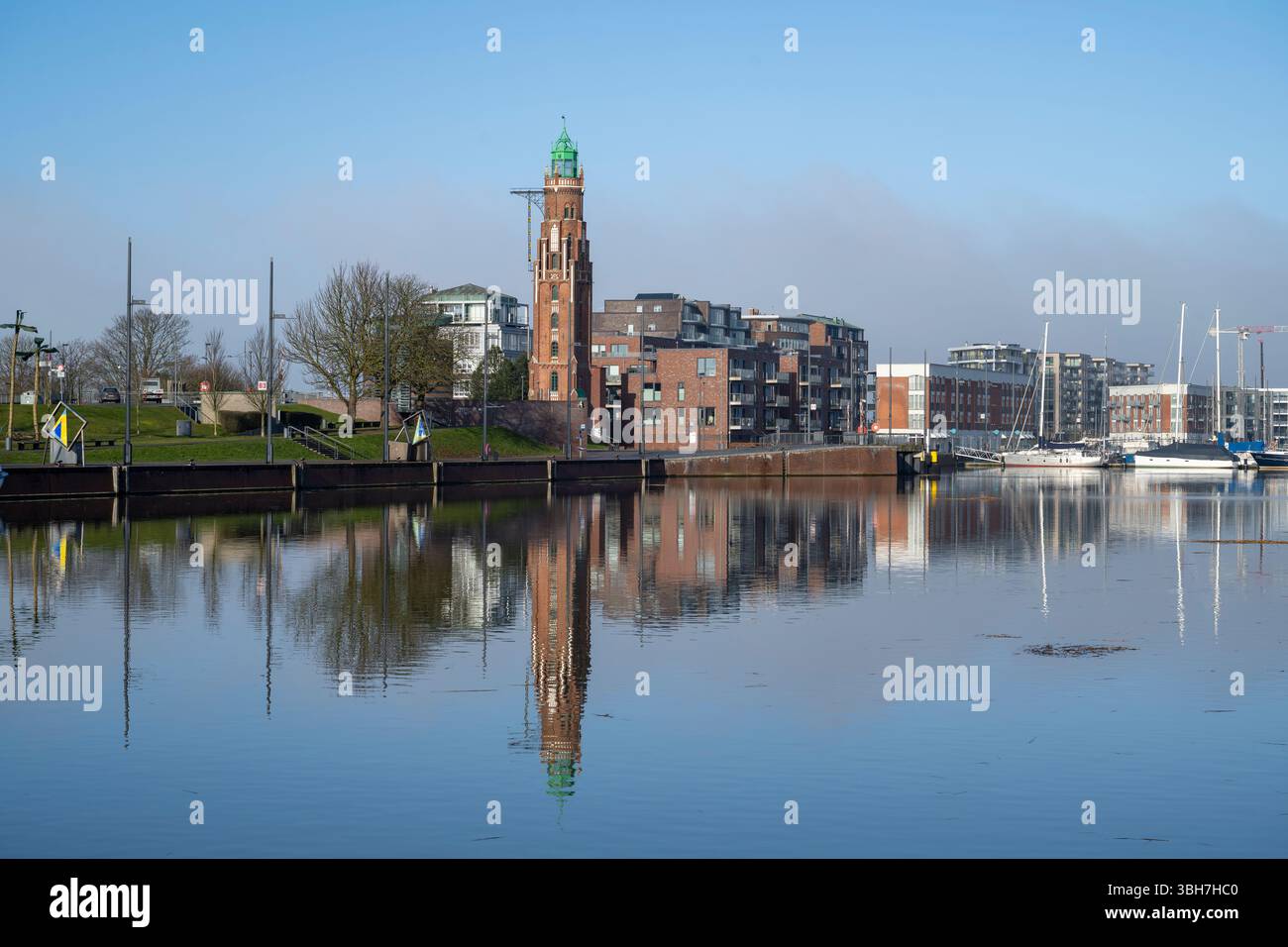 Simon-Loschen-Leuchtturm am neuen Hafen Stockfoto
