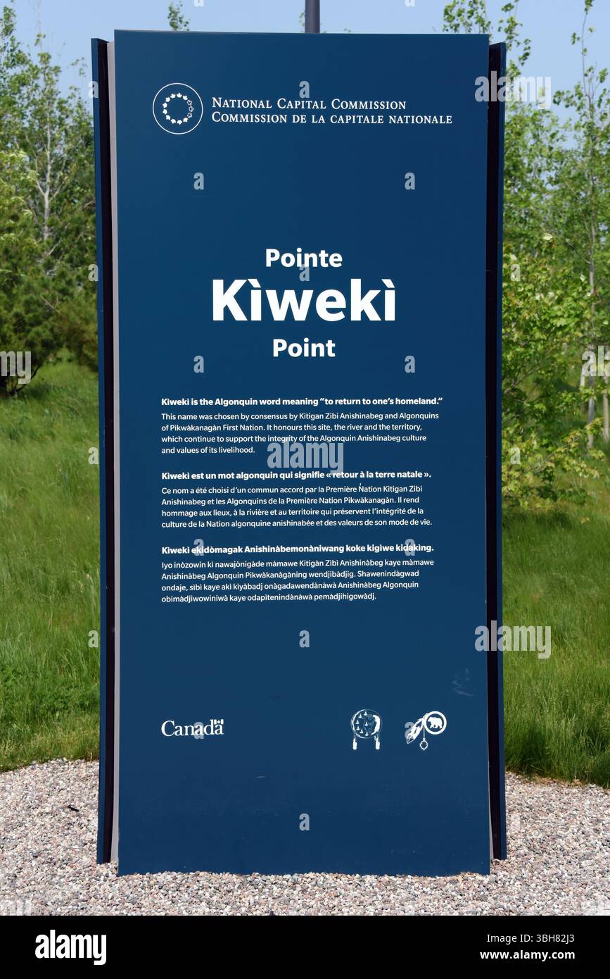 Ottawa, Kanada - 7. Juni 2025: Schild am neu renovierten Kiweki Point, der Zugang zu spektakulären Aussichtspunkten mit Panoramablick auf Parli bietet Stockfoto