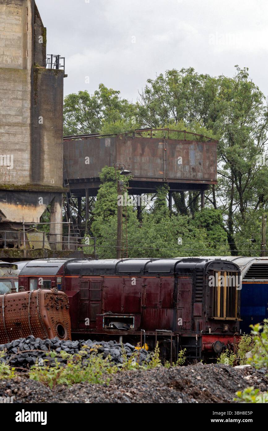Ein nicht identifizierter Dieseljäger der Klasse 08 bei West Coast Railways, Carnforth. Samstag, 7. Juni 2025. Stockfoto