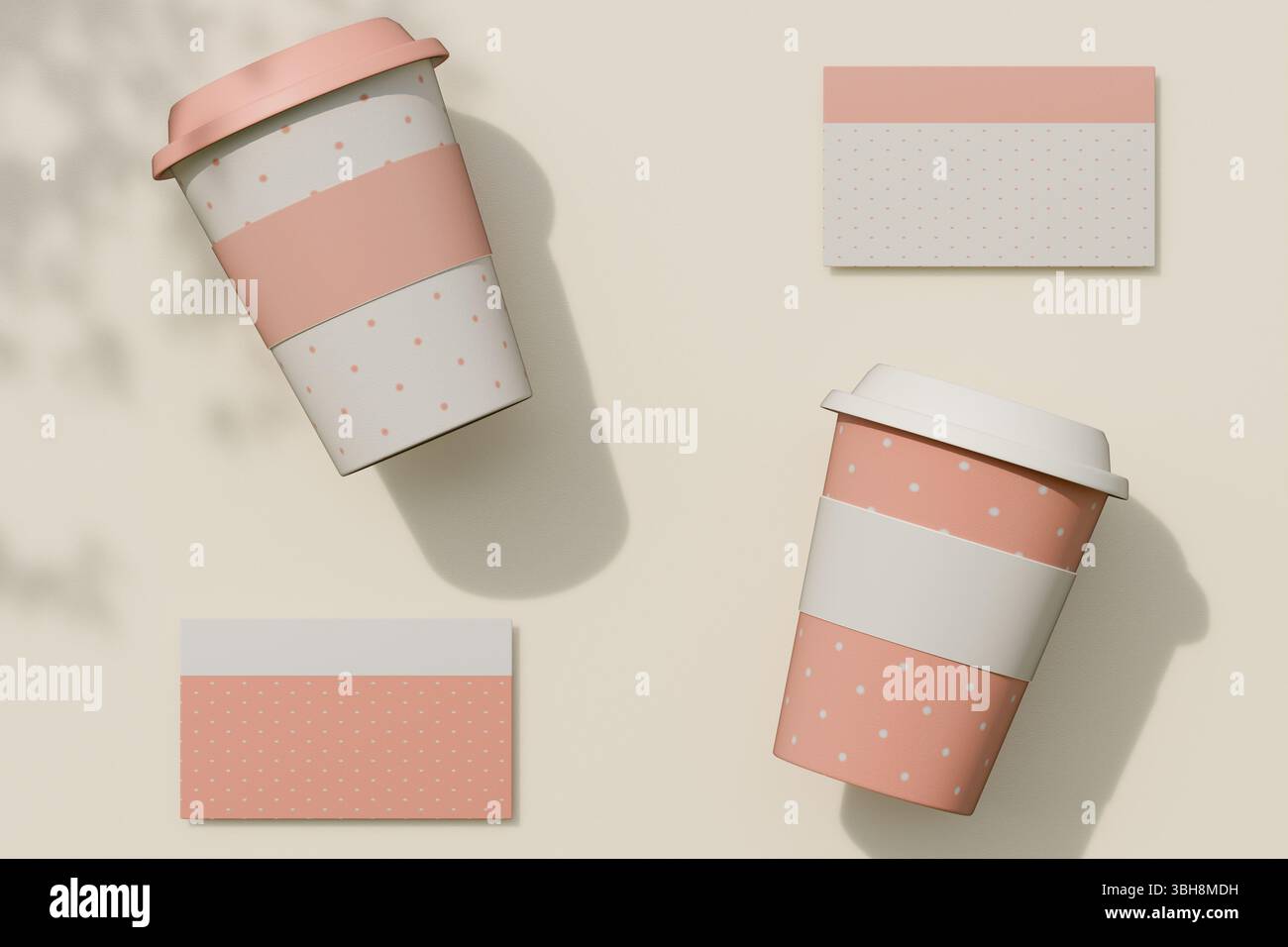 Zwei rosafarbene und weiße Einweg-Kaffeetassen mit Deckeln und passenden Visitenkarten auf beigefarbenem Hintergrund. 3D-Rendering Stockfoto