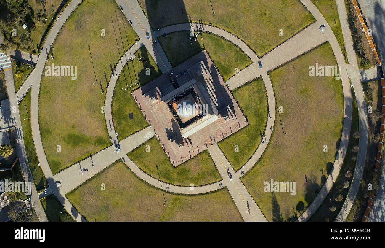 Denkmal an der Äquatorlinie in der Nähe von Quito, San Antonio Stockfoto Denkmal an der Äquatorlinie in der Nähe von Quito, San Antonio Stockfoto