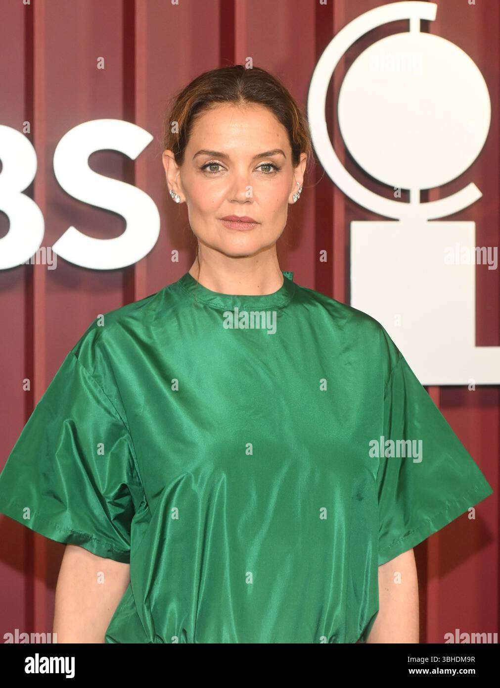 New York, Usa. Juni 2025. Katie Holmes nimmt an den 78. Jährlichen Tony Awards in der Radio City Music Hall Teil. (Foto: Jeremy Smith/Image SPACE/SIPA USA) Credit: SIPA USA/Alamy Live News Stockfoto