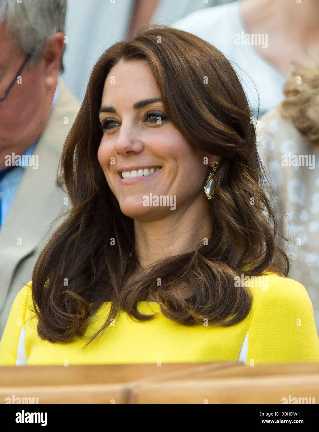 Juni 2016. Wimbledon, London. Tag 11, die Herzogin von Cambridge in der Royal Box auf dem Centre Court für die Halbfinale der Damen im Einzelzel. Stockfoto