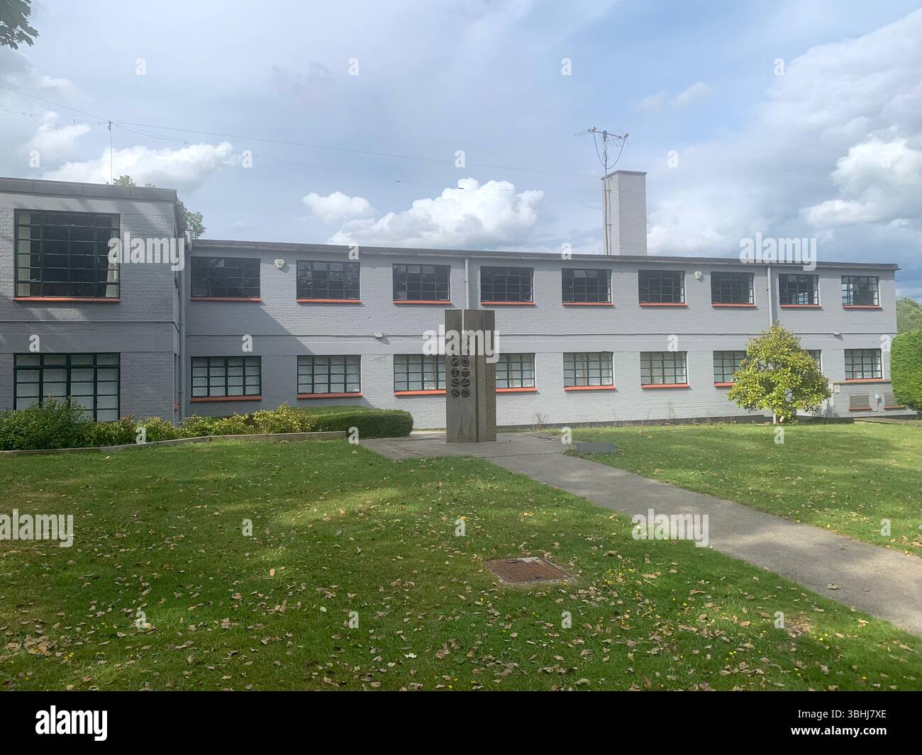 Bletchley Park Wartime House Villa Code bricht den Weltkrieg 2 und 1 alte Villa britische Geheimdienstgeschichte historischer Ort Besuchen Sie das Gebäude - Smartphone-aufgenommenes Stockfoto