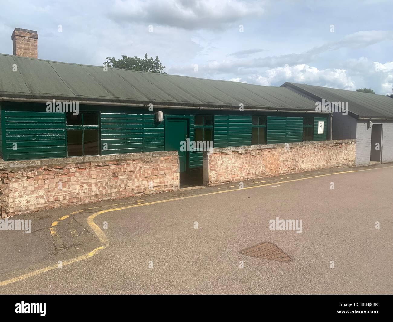 Bletchley Park Wartime House Villa Code bricht den Weltkrieg 2 und 1 alte Villa britische Geheimdienstgeschichte historischer Ort Besuchen Sie das Gebäude - Smartphone-aufgenommenes Stockfoto