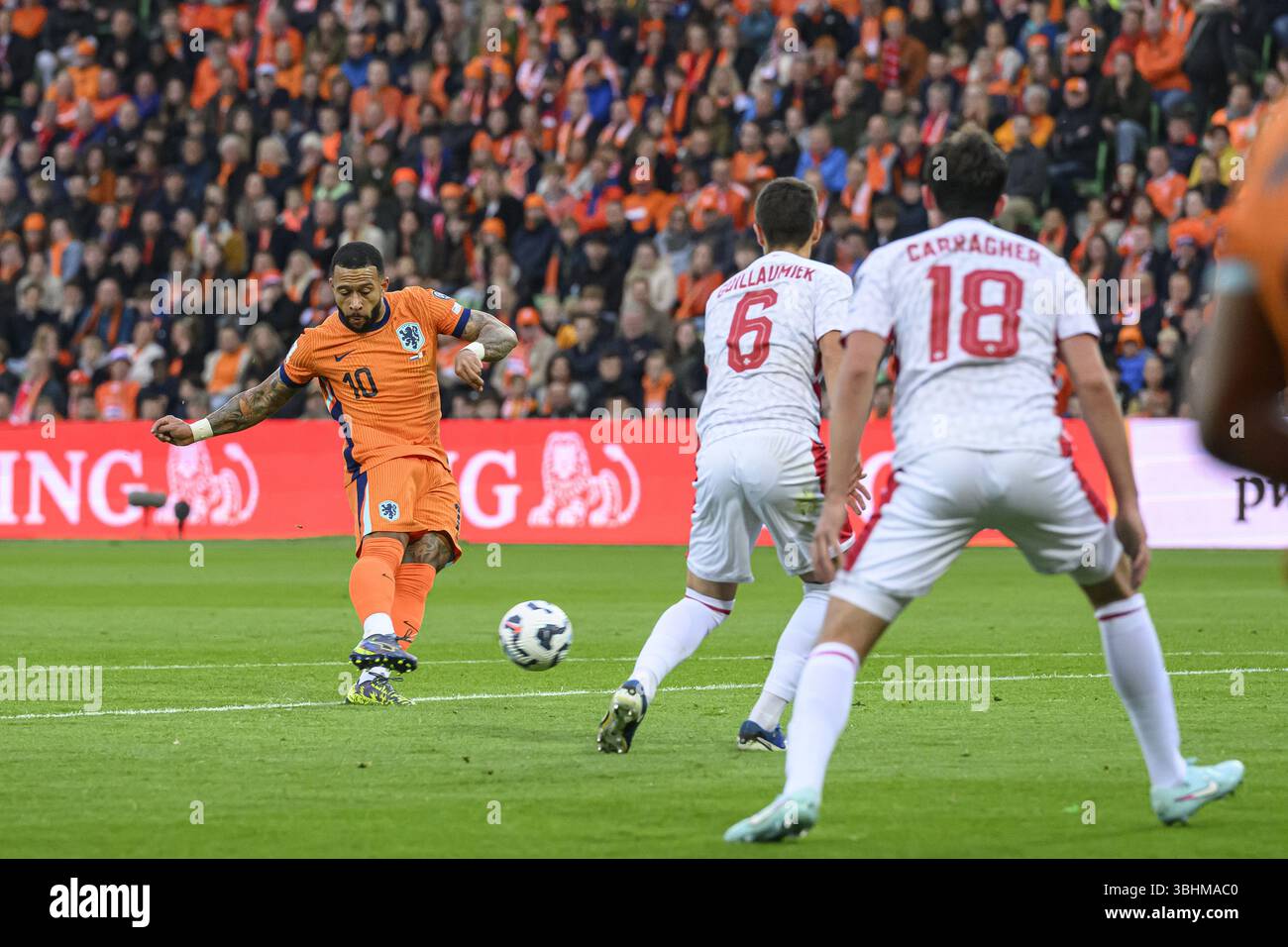 GRONINGEN - Memphis Depay aus den Niederlanden erzielte 2-0 während der WM-Qualifikation zwischen den Niederlanden und Malta im Euroborg-Stadion am 10. Juni 2025 in Groningen, Niederlande. ANP COR LASKER Stockfoto