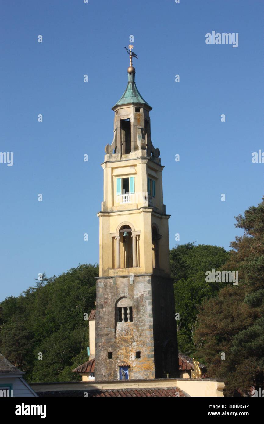 Der campanile oder Glockenturm in Portmeirion in Wales Stockfoto