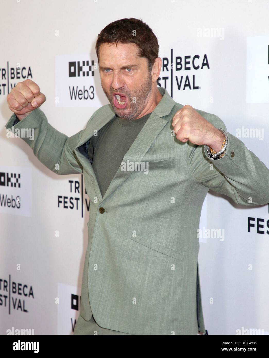 New York City, USA. Juni 2025. Gerard Butler nahm am 11. Juni 2025 am Tribeca Film Festival „How to Train Your Dragon“ New York Premiere im SVA Theatre in New York City, NY, Teil © Steven Bergman/AFF-USA.COM Credit: AFF/Alamy Live News Stockfoto