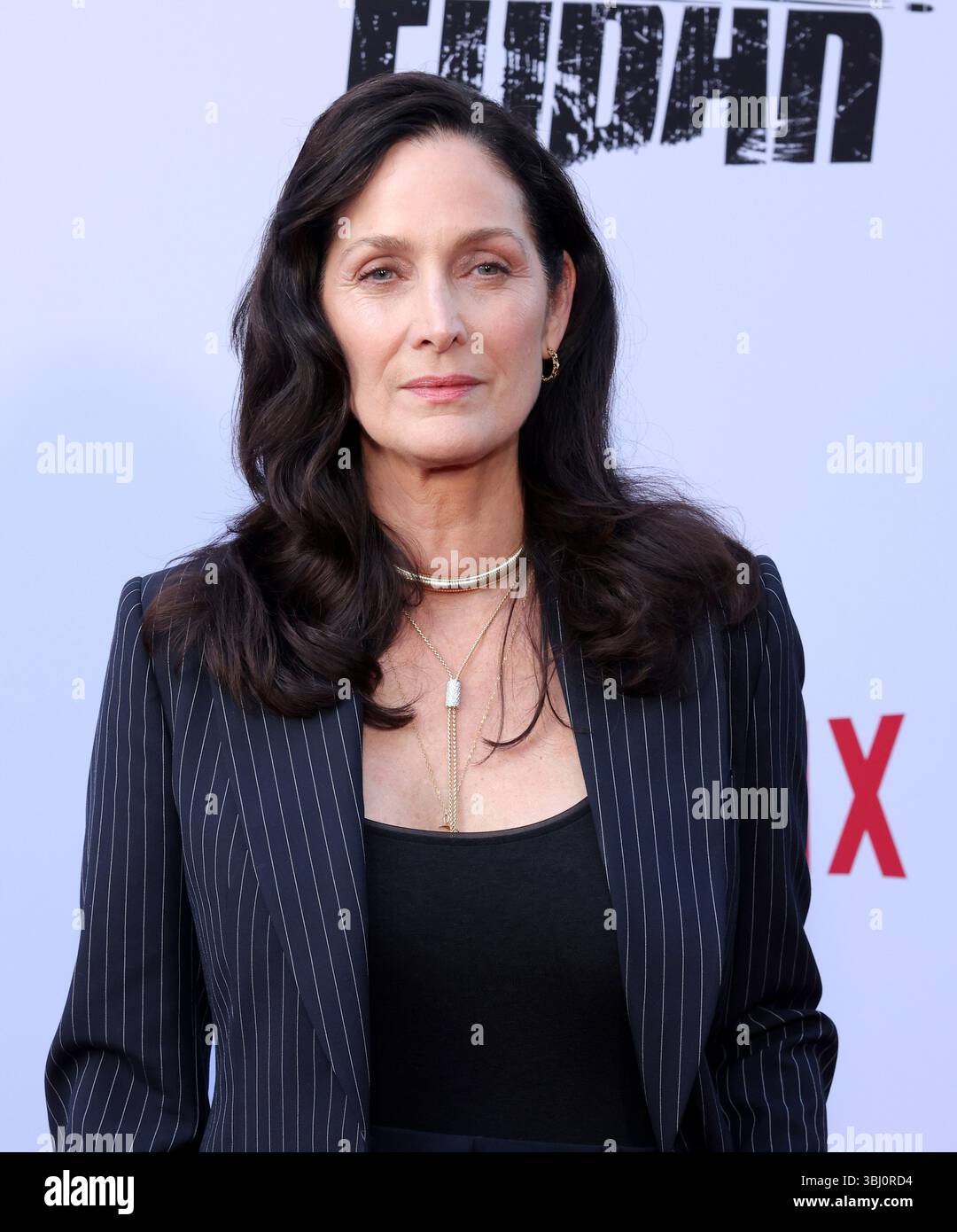 Los Angeles, Usa. Juni 2025. Carrie-Anne Moss besucht die Netflix 'FUBAR' Staffel 2 Los Angeles Premiere im Netflix Tudum Theater in Los Angeles am Mittwoch, den 11. Juni 2025. Foto: Greg Grudt/UPI Credit: UPI/Alamy Live News Stockfoto