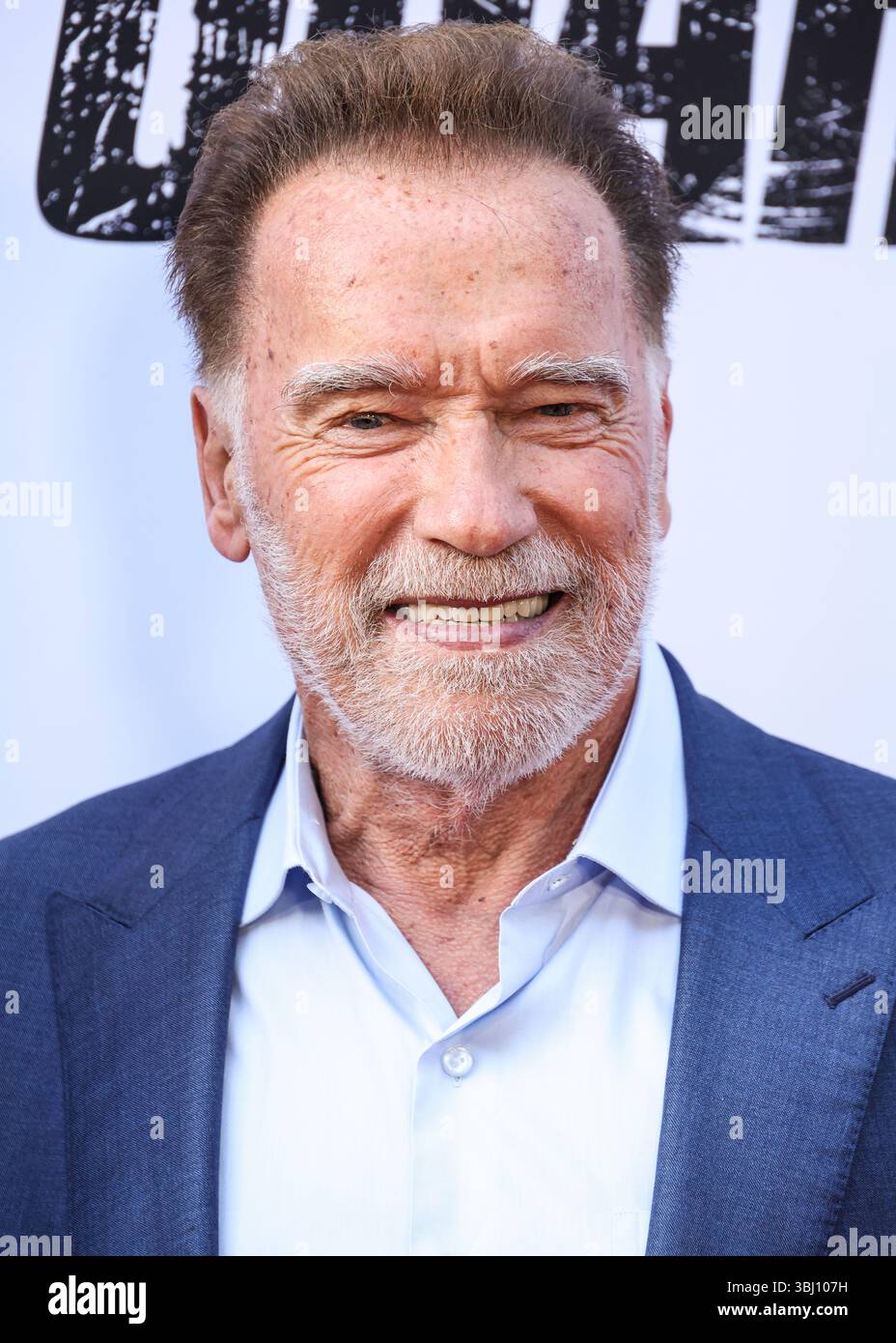 HOLLYWOOD, LOS ANGELES, KALIFORNIEN, USA - 11. JUNI: Österreichischer und amerikanischer Schauspieler, ehemaliger Gouverneur von Kalifornien, Geschäftsmann, ehemaliger Politiker und ehemaliger professioneller Bodybuilder Arnold Schwarzenegger kommt zur Los Angeles Premiere von Netflix 'FUBAR' Staffel 2, die am 11. Juni 2025 im Netflix Tudum Theater in Hollywood, Los Angeles, Kalifornien, USA stattfindet. (Foto: Xavier Collin/Image Press Agency) Stockfoto