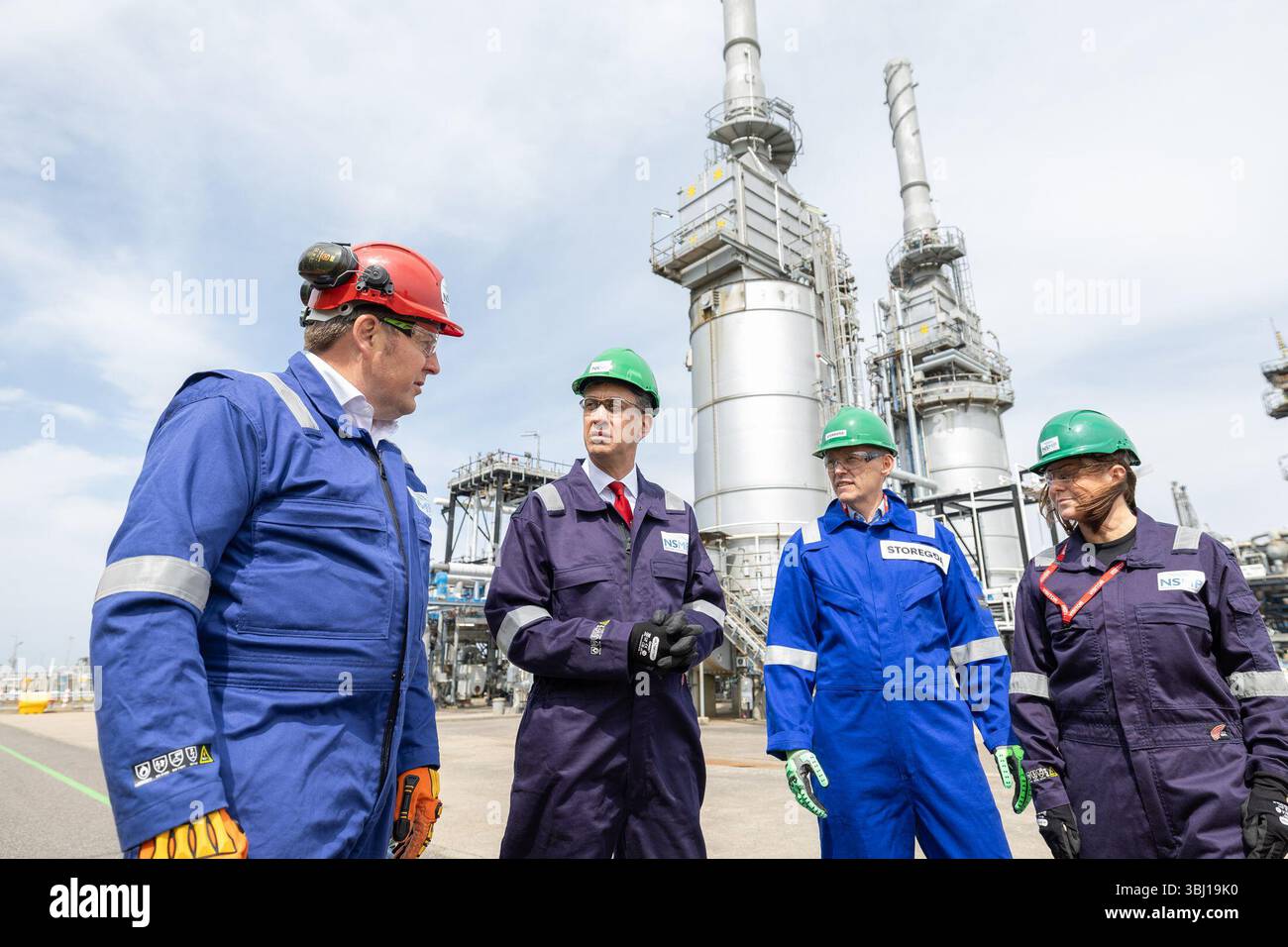 Ed Miliband, Sekretär für Energiesicherheit und Net Zero bei einem Besuch in St. Fergus, Peterhead, Aberdeenshire, um die Finanzierung des Acorn-Projekts zu begrüßen, wie in der Ausgabenüberprüfung bestätigt. Bilddatum: Donnerstag, 12. Juni 2025. Stockfoto