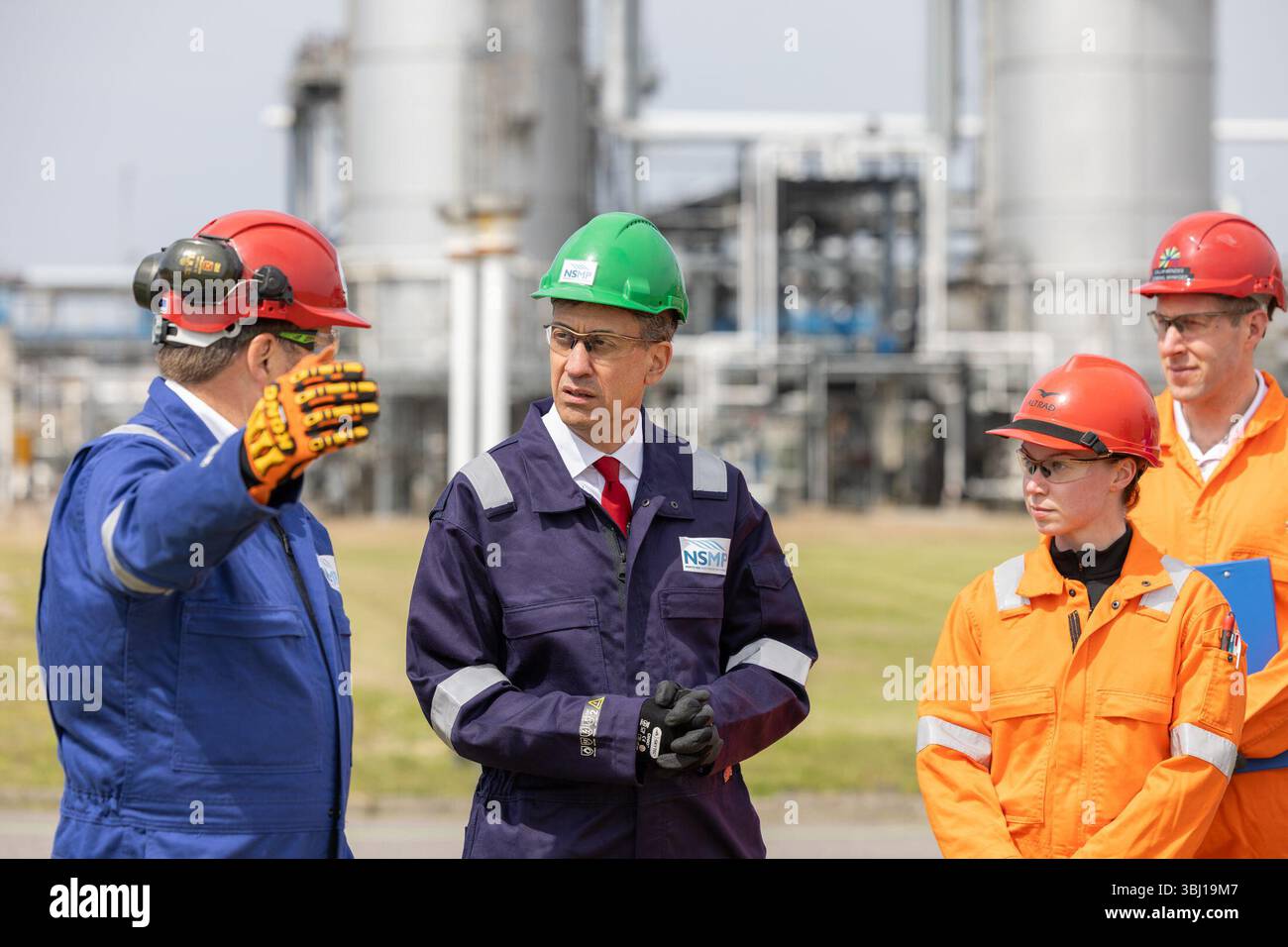 Ed Miliband, Sekretär für Energiesicherheit und Net Zero bei einem Besuch in St. Fergus, Peterhead, Aberdeenshire, um die Finanzierung des Acorn-Projekts zu begrüßen, wie in der Ausgabenüberprüfung bestätigt. Bilddatum: Donnerstag, 12. Juni 2025. Stockfoto