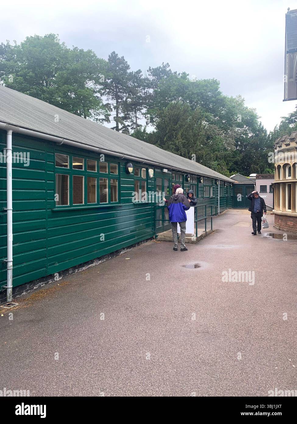 Bletchley Park Haus Kriegsbüros geheim Platz versteckt Milton Keynes The Bombe berühmte Militärsoldaten Navy Army Luftwaffe Nachahmung Spielfilm - Smartphone-aufgenommenes Stockfoto