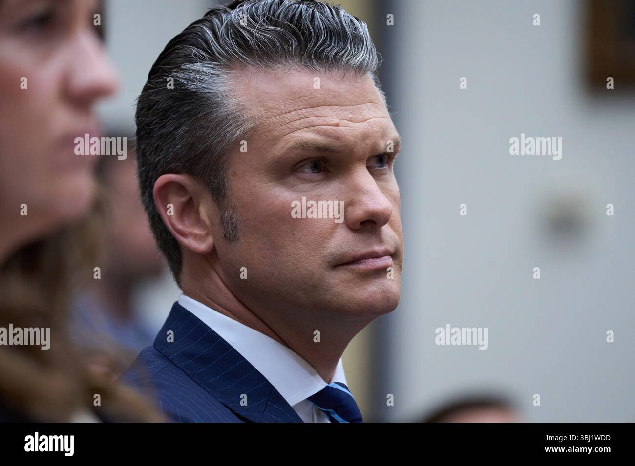 Secretary of Defense Pete Hegseth fields questions on the Pentagon budget from the House Armed Services Committee, at the Capitol in Washington, Thursday, June 12, 2025. (AP Photo/J. Scott Applewhite) Stockfoto