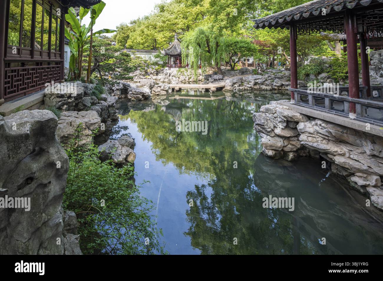 Chinesischer Garten, historischer Garten, chinesische Gartenkunst, Yu Yuan, Yu Garden, Altstadt, Shanghai, Volksrepublik China Stockfoto