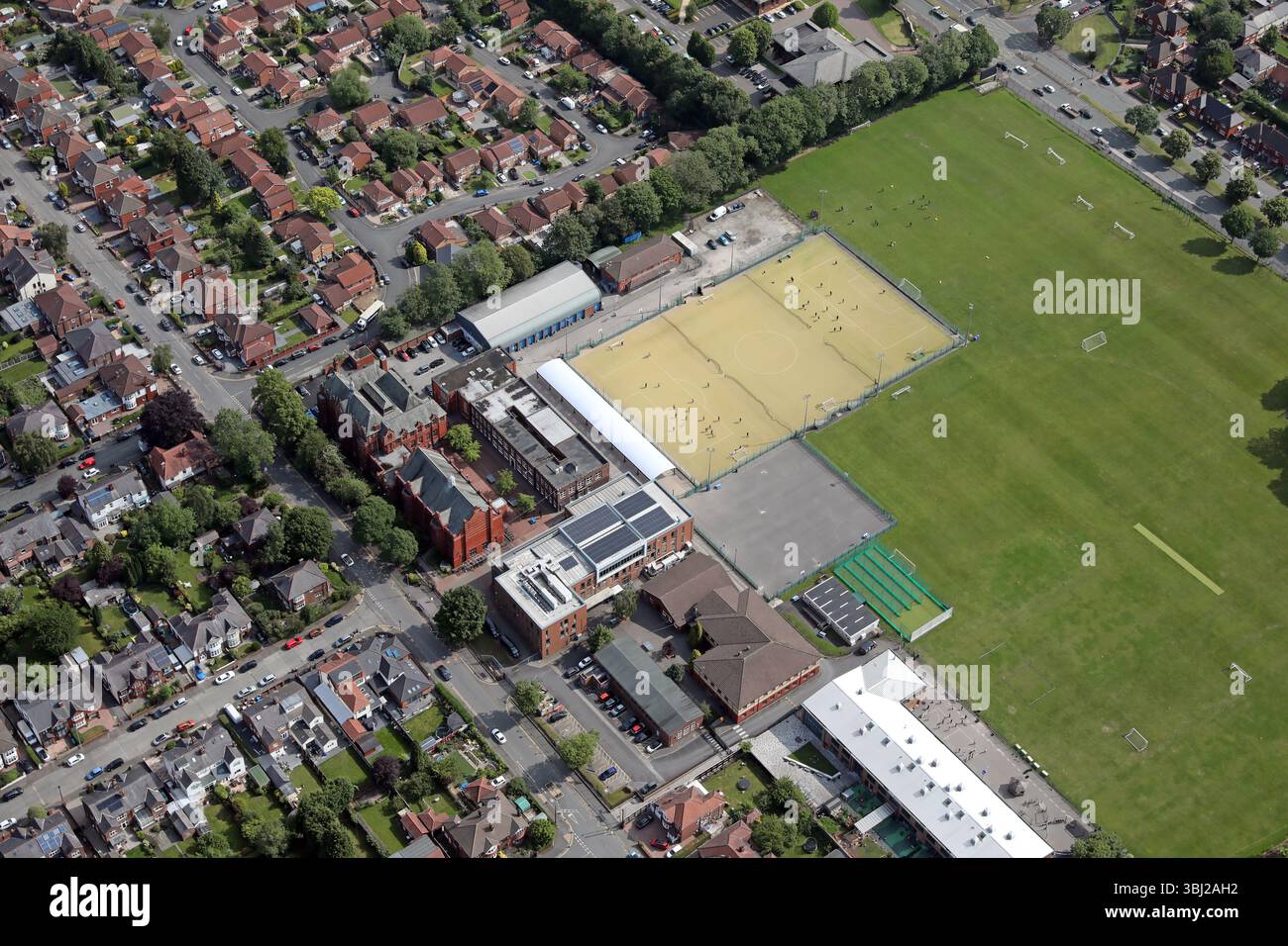 Luftaufnahme der William Hulme's Gymnasium in Whalley Range, Manchester Stockfoto