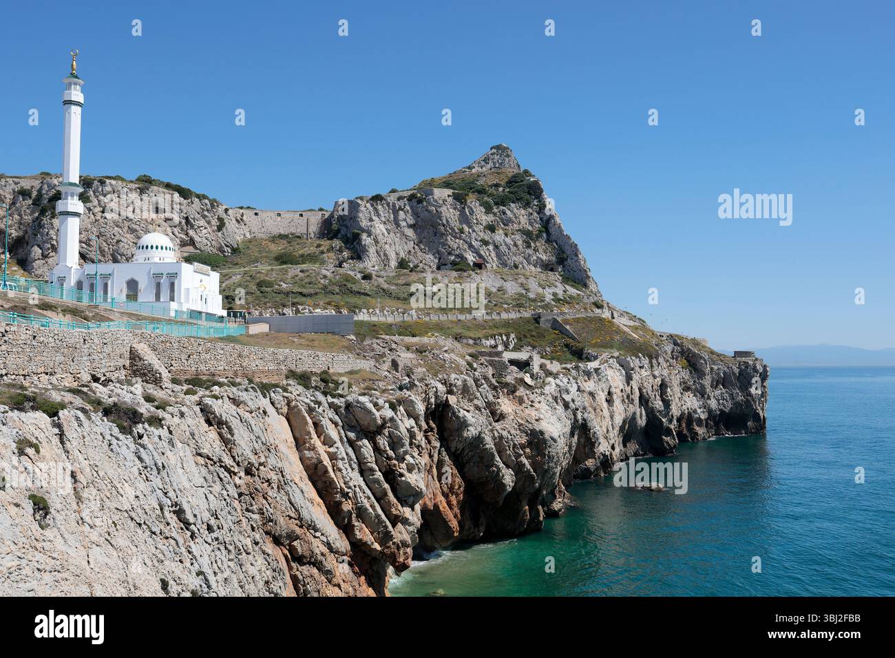 Ibrahim-al-Ibrahim-Moschee, auch bekannt als King Fahd bin Abdulaziz al-Saud-Moschee oder Moschee des Hüters der beiden Heiligen Moscheen in Europa Point, Gibraltar Stockfoto