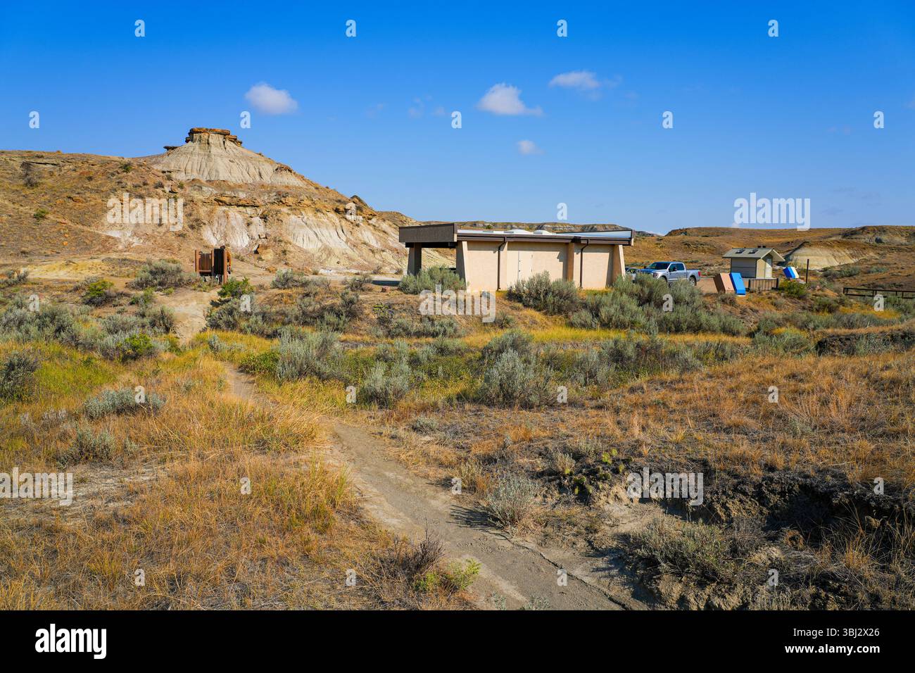 Fossil-Ausstellungsgebäude im Dinosaur Provincial Park, Alberta, Kanada Stockfoto