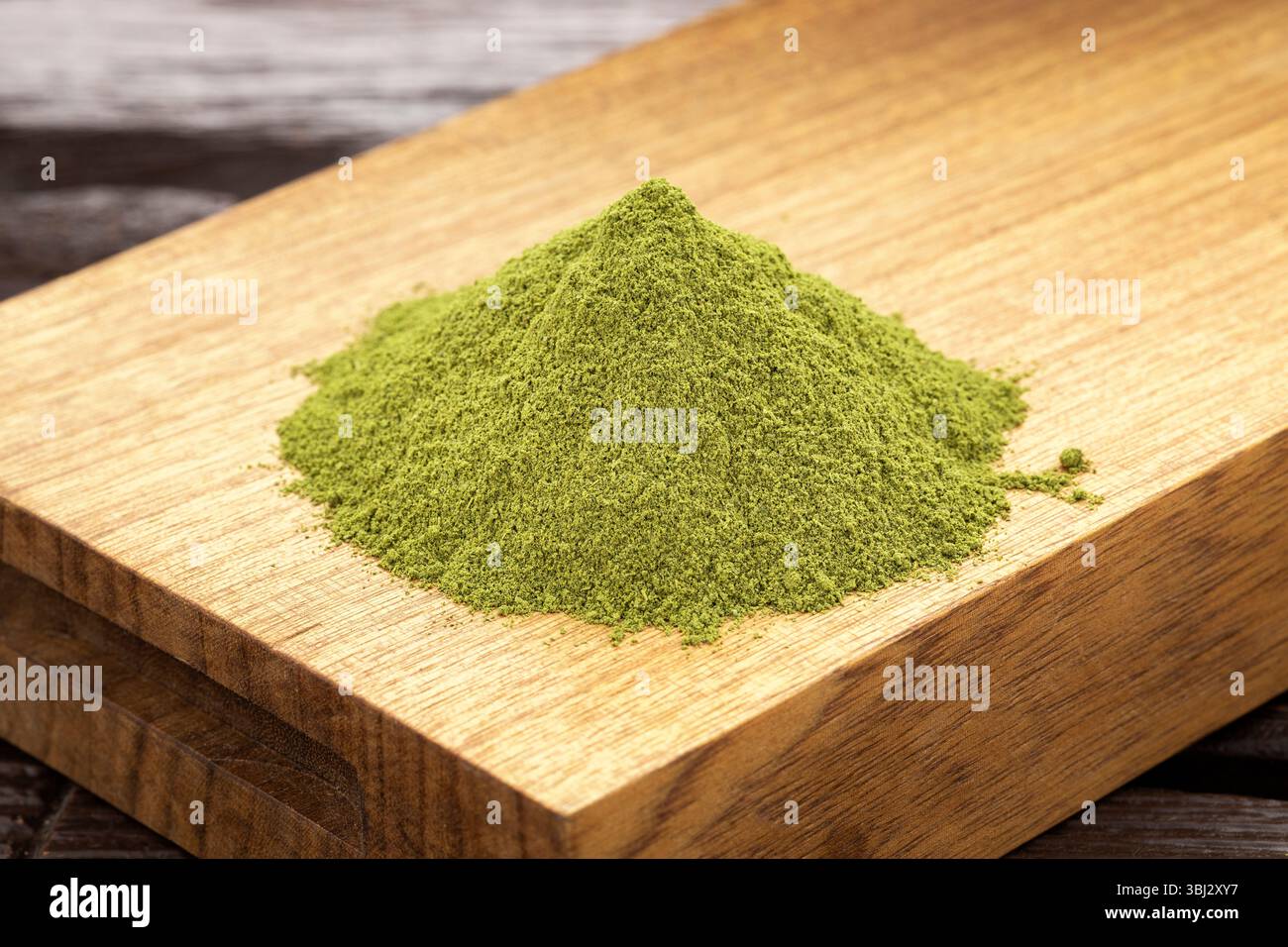 Organische Moringa in einem Haufen - Moringa oleifera Stockfoto
