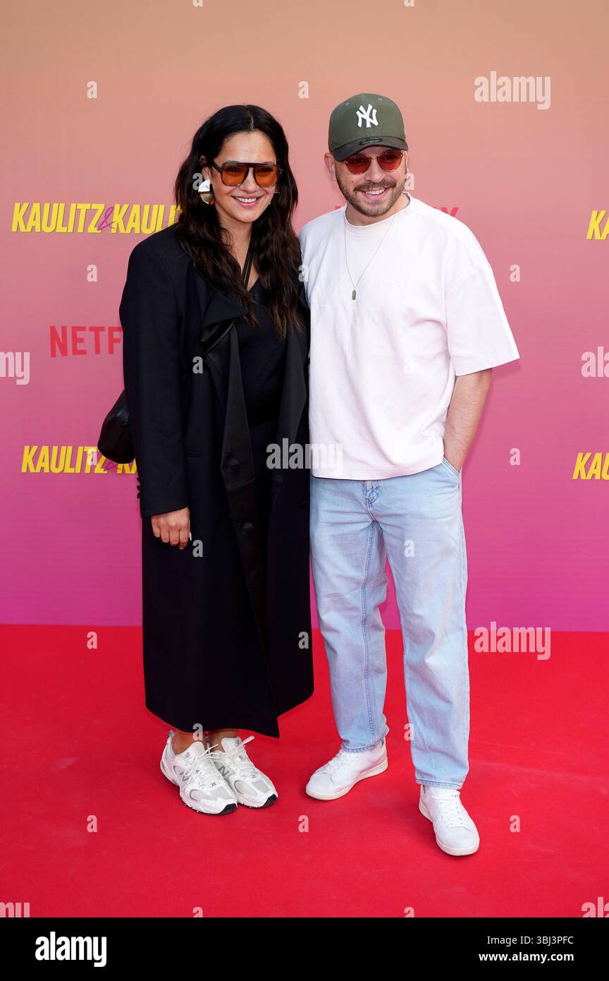 Nilam Farooq und Edin Hasanovic beim Special Screening der 2. Staffel der Netflix-Serie „Kaulitz & Kaulitz“ im Delphi Filmpalast. Berlin, 12.06.2025 Stockfoto