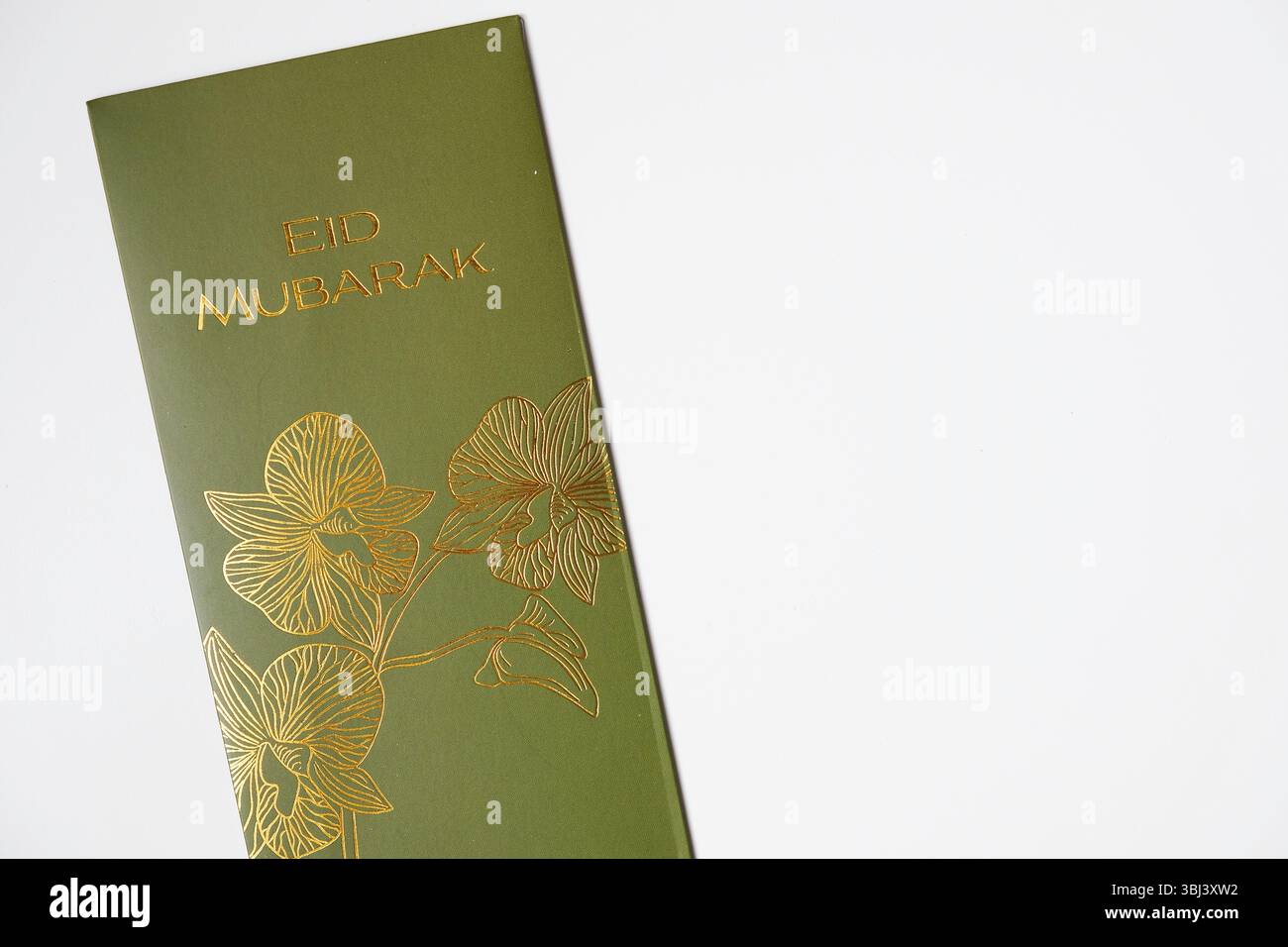 Riau, Indonesien - 21. März 2025: Nahaufnahme des THR-Umschlags. DIE Urlaubszulage für Eid al-Fitr- oder Lebaran-Tage ist gültig. Stockfoto