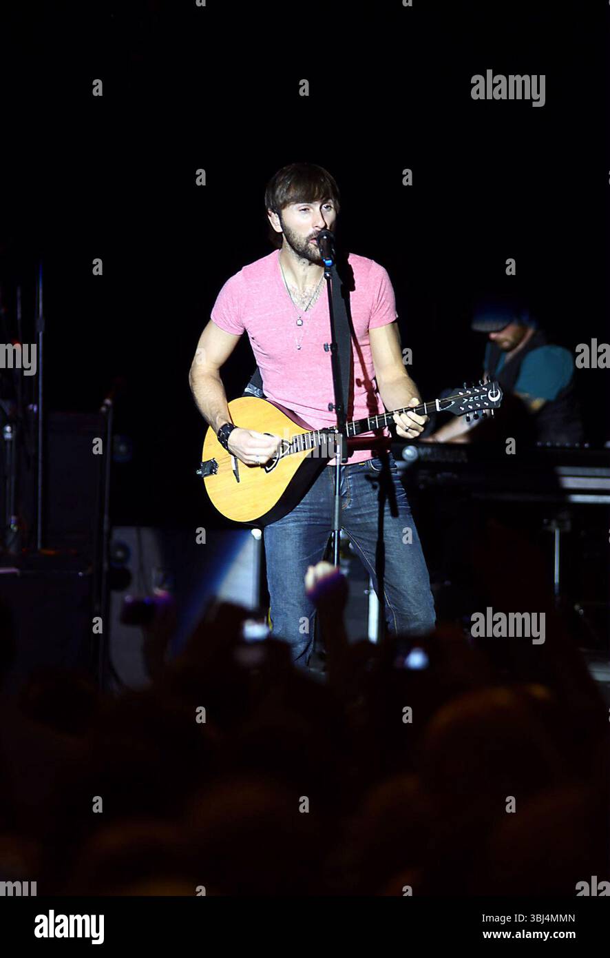 Dave Haywood von Lady Antebellum tritt am 17. Juli 2012 an der O2 Academy in Birmingham auf Stockfoto