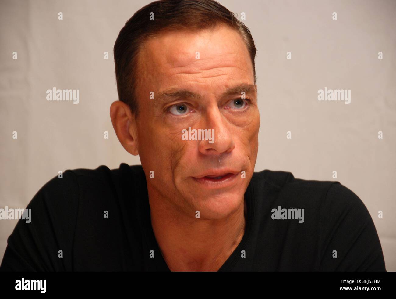Jean-Claude Van Damme beim Pressejunket für „The Expendables 2“ in Los Angeles - 4. August 2012 Stockfoto