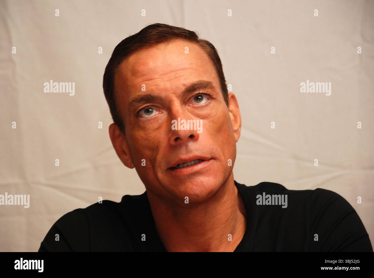 Jean-Claude Van Damme beim Pressejunket für „The Expendables 2“ in Los Angeles - 4. August 2012 Stockfoto